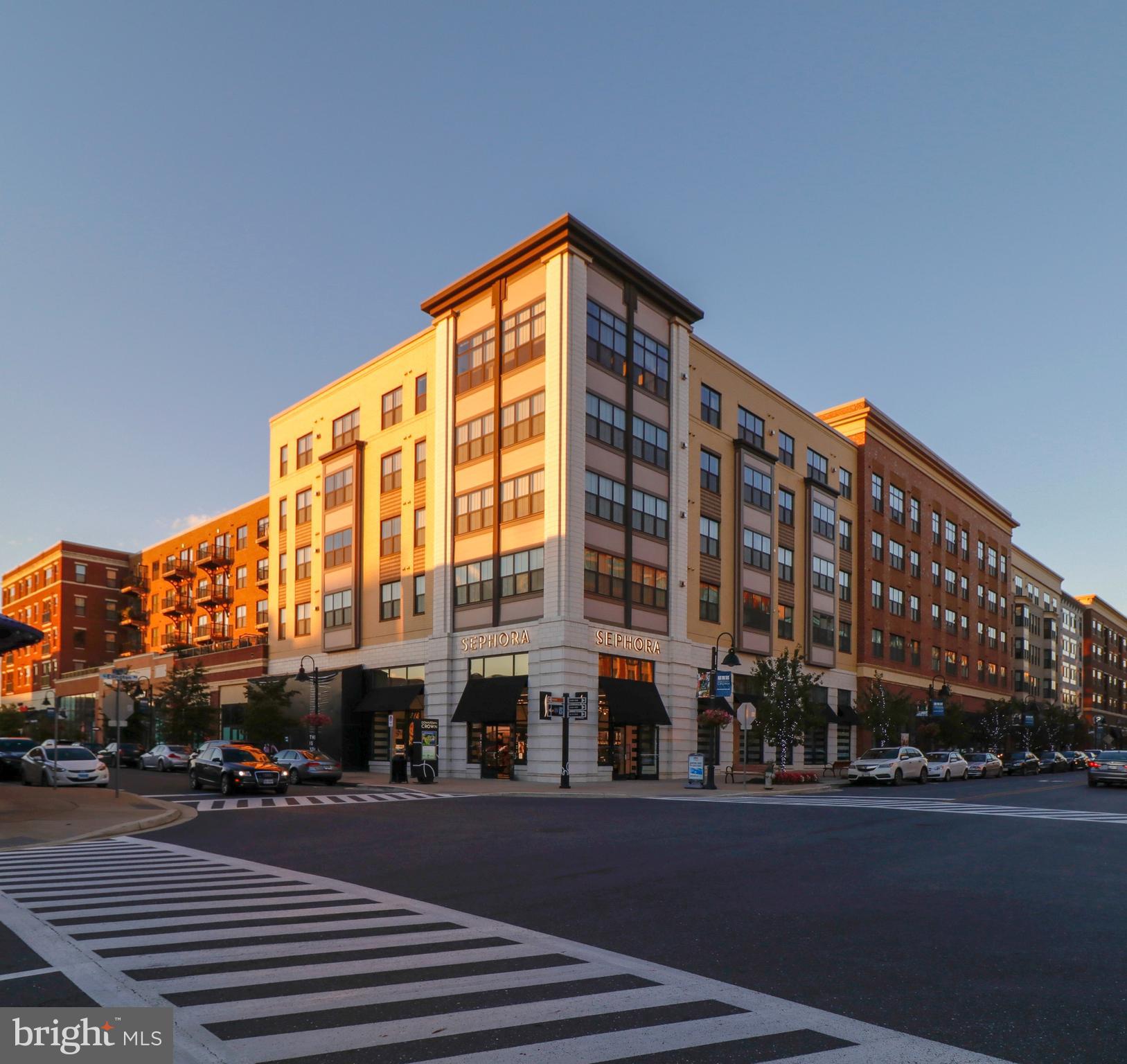 CROWN FARM - Residential