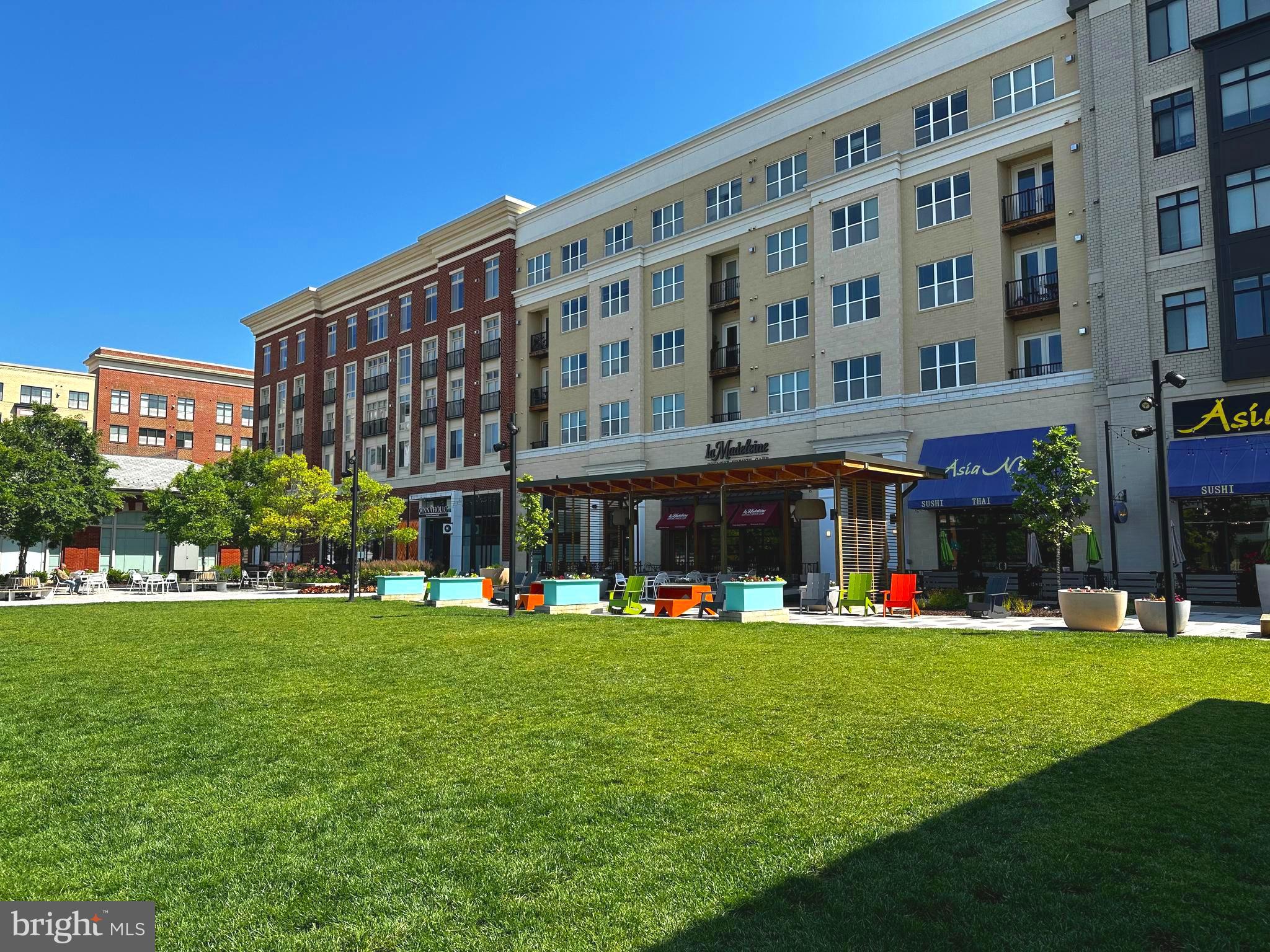 CROWN FARM - Residential