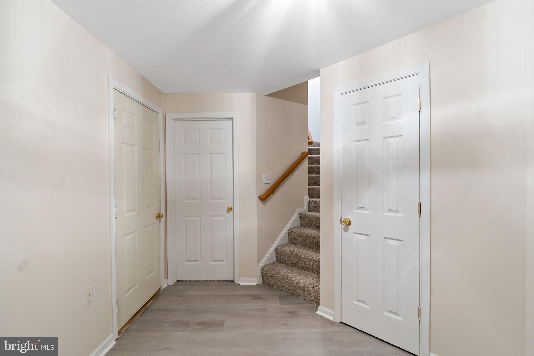 LAUREL RIDGE - Residential