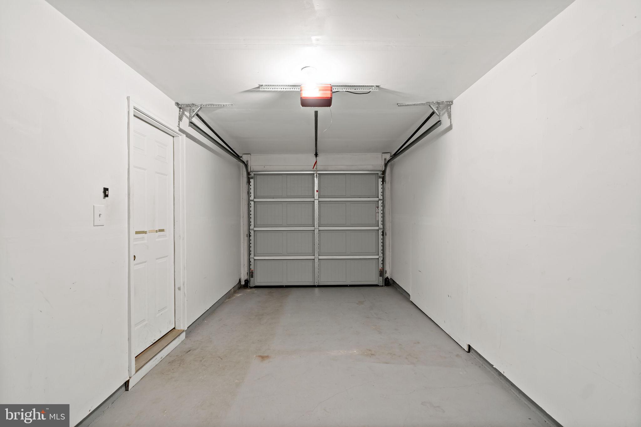 LAUREL RIDGE - Residential