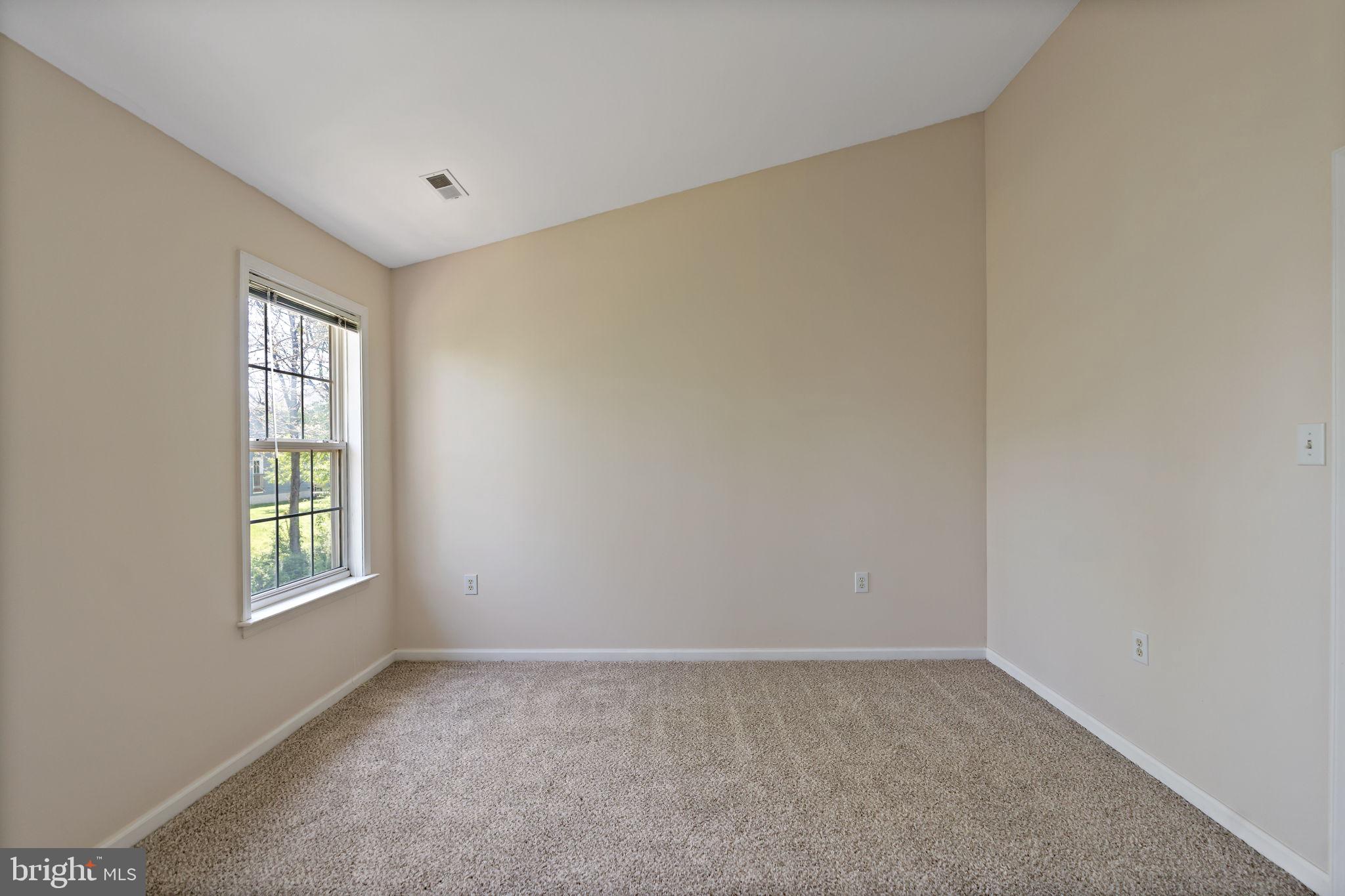 LAUREL RIDGE - Residential