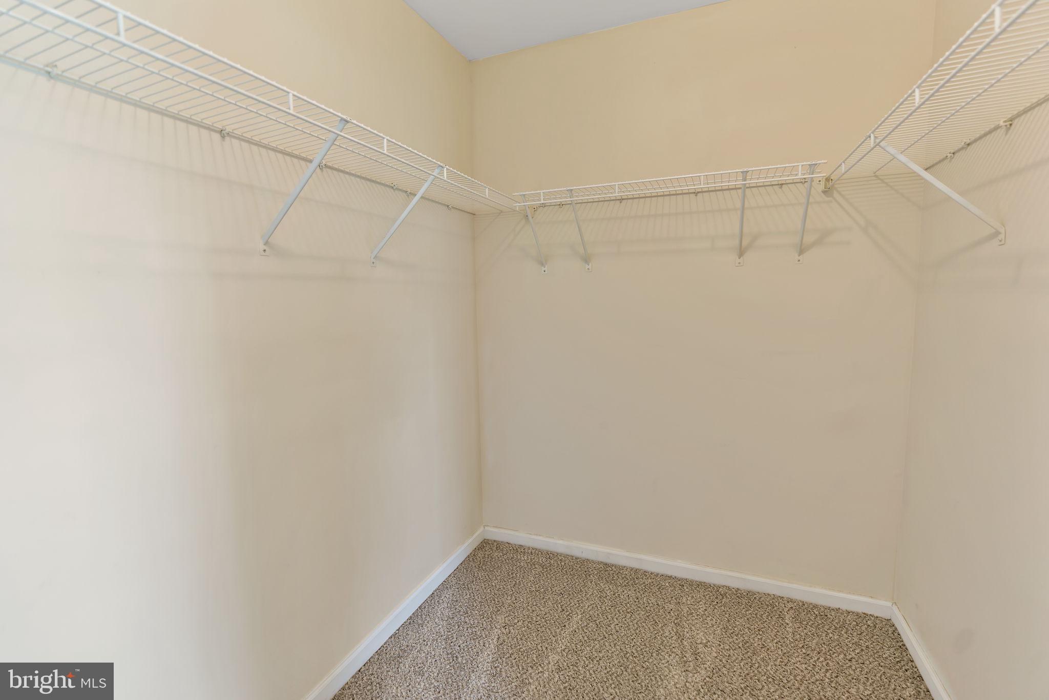 LAUREL RIDGE - Residential