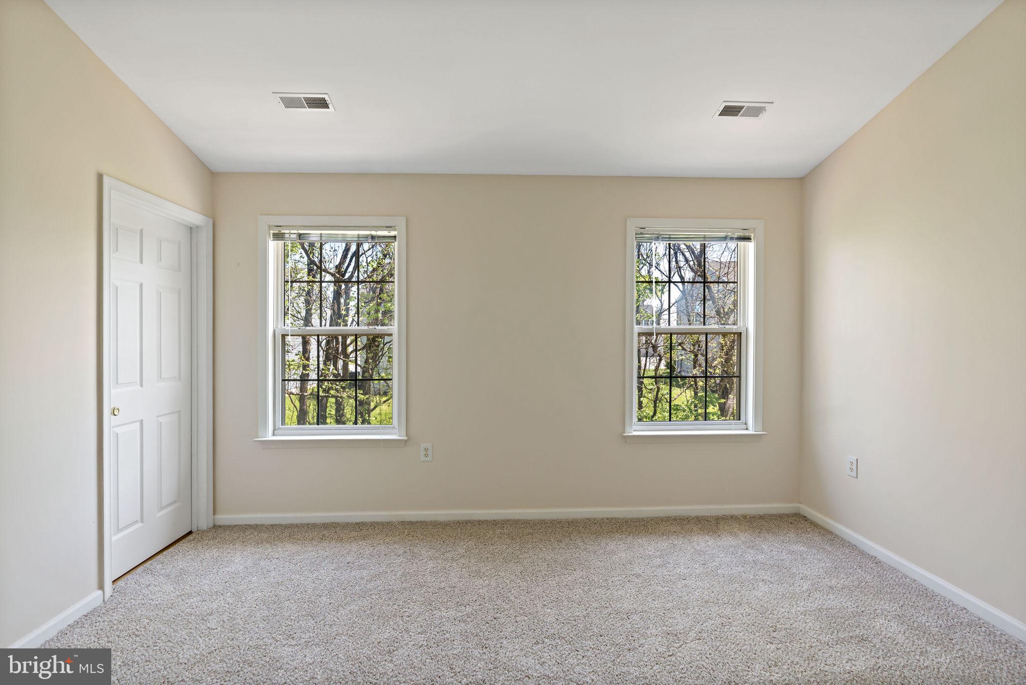 LAUREL RIDGE - Residential