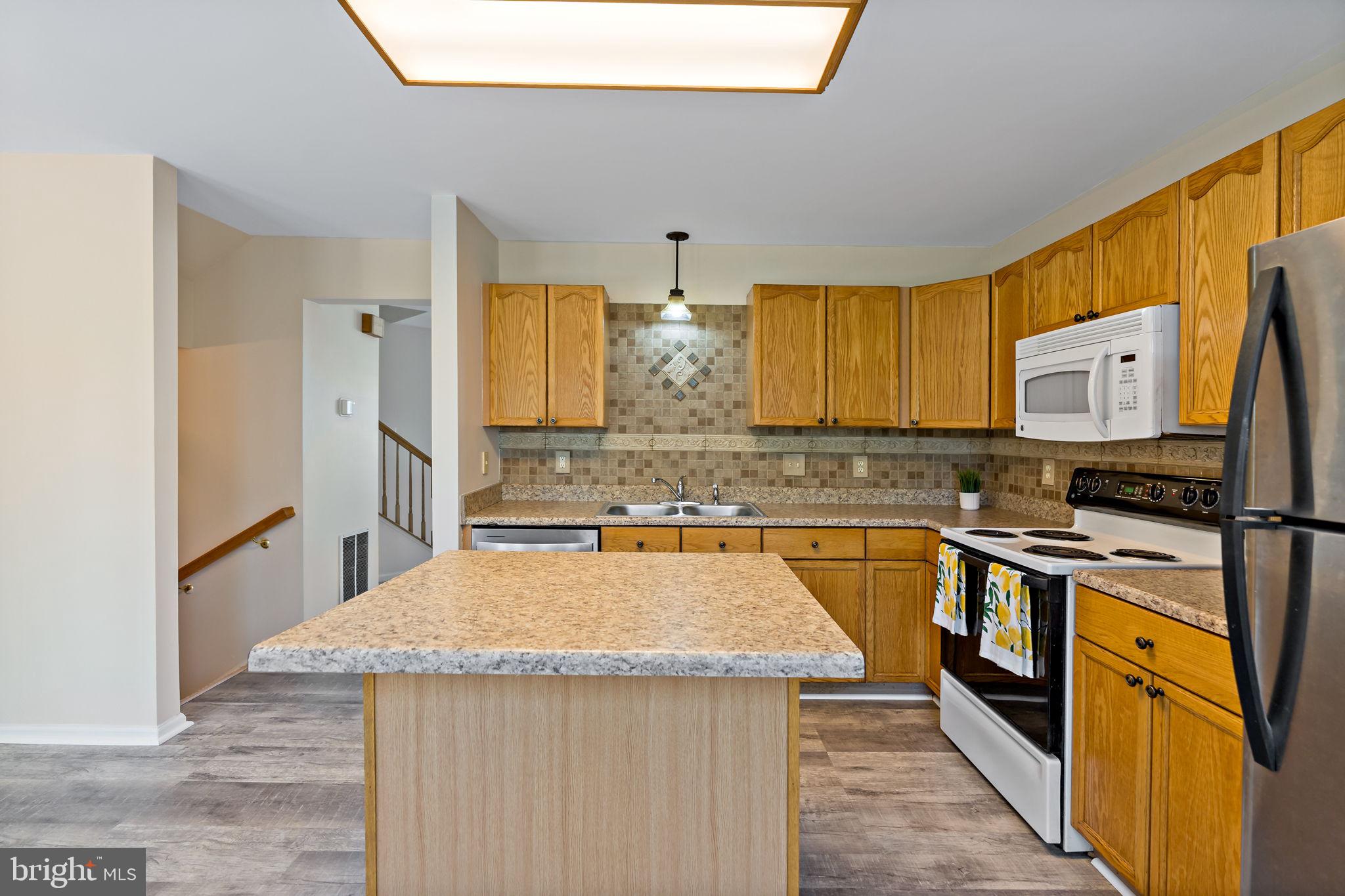 LAUREL RIDGE - Residential