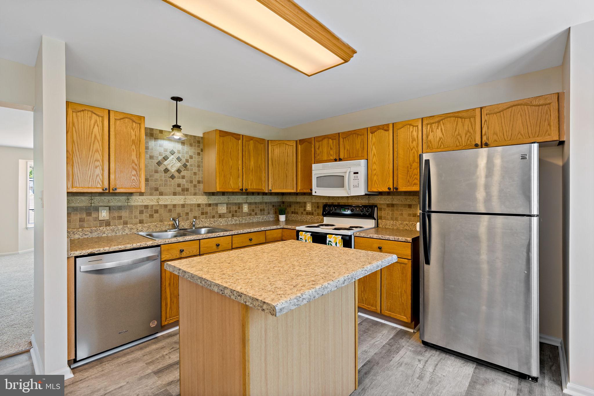 LAUREL RIDGE - Residential