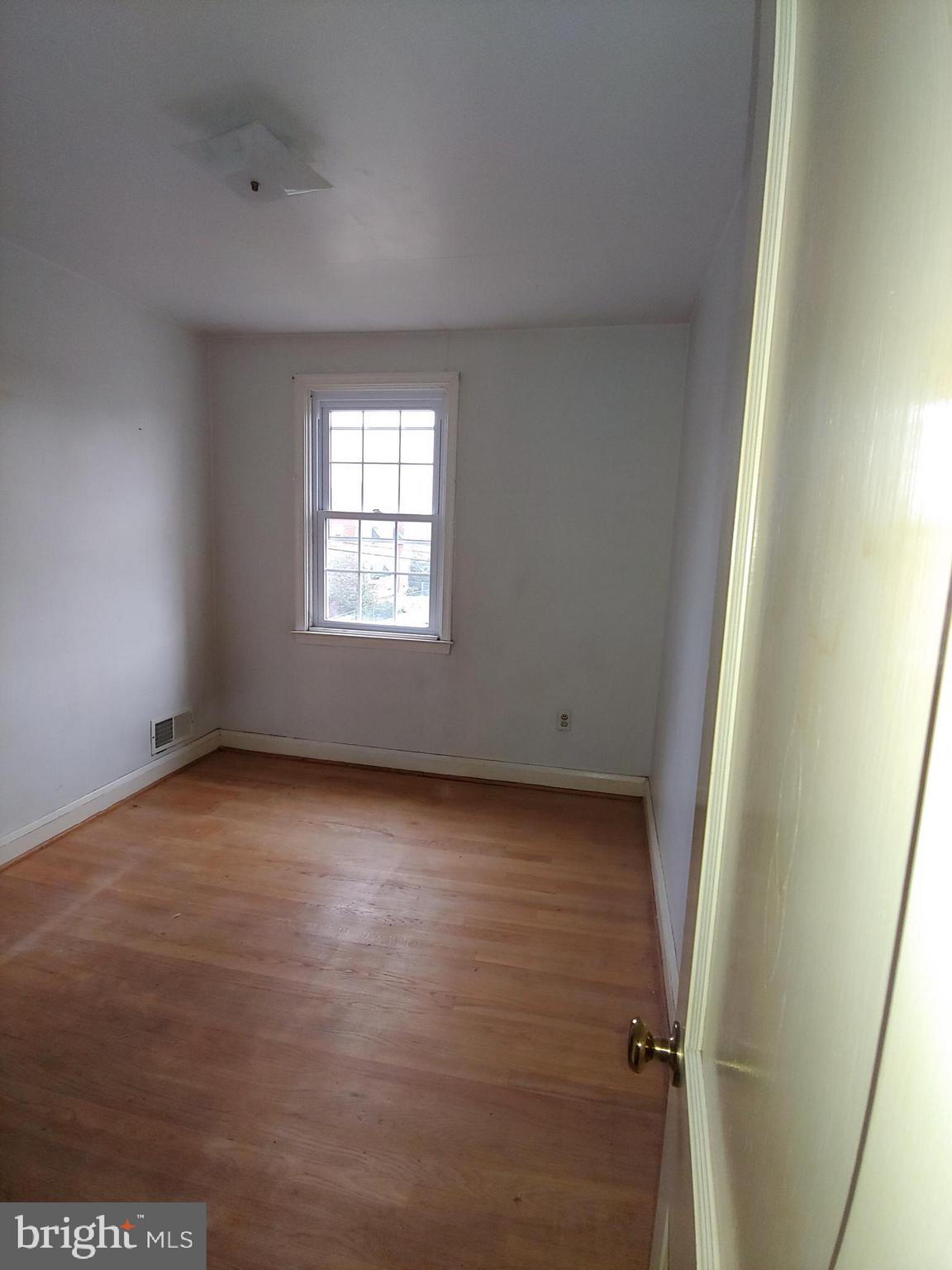 LOCH RAVEN MANOR - Residential