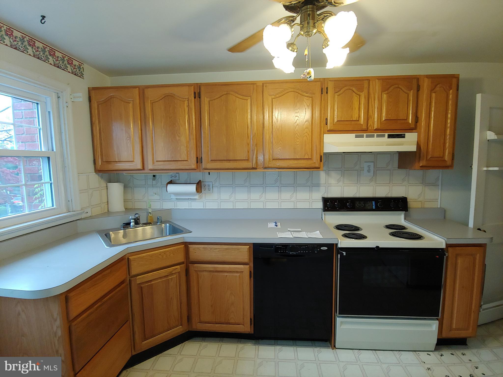 LOCH RAVEN MANOR - Residential