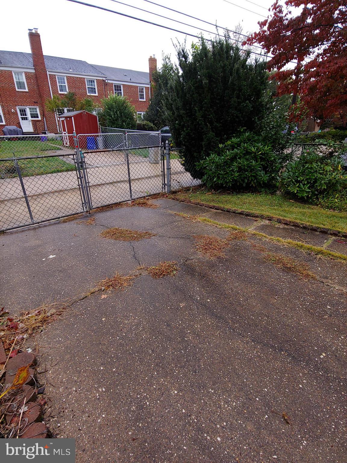 LOCH RAVEN MANOR - Residential