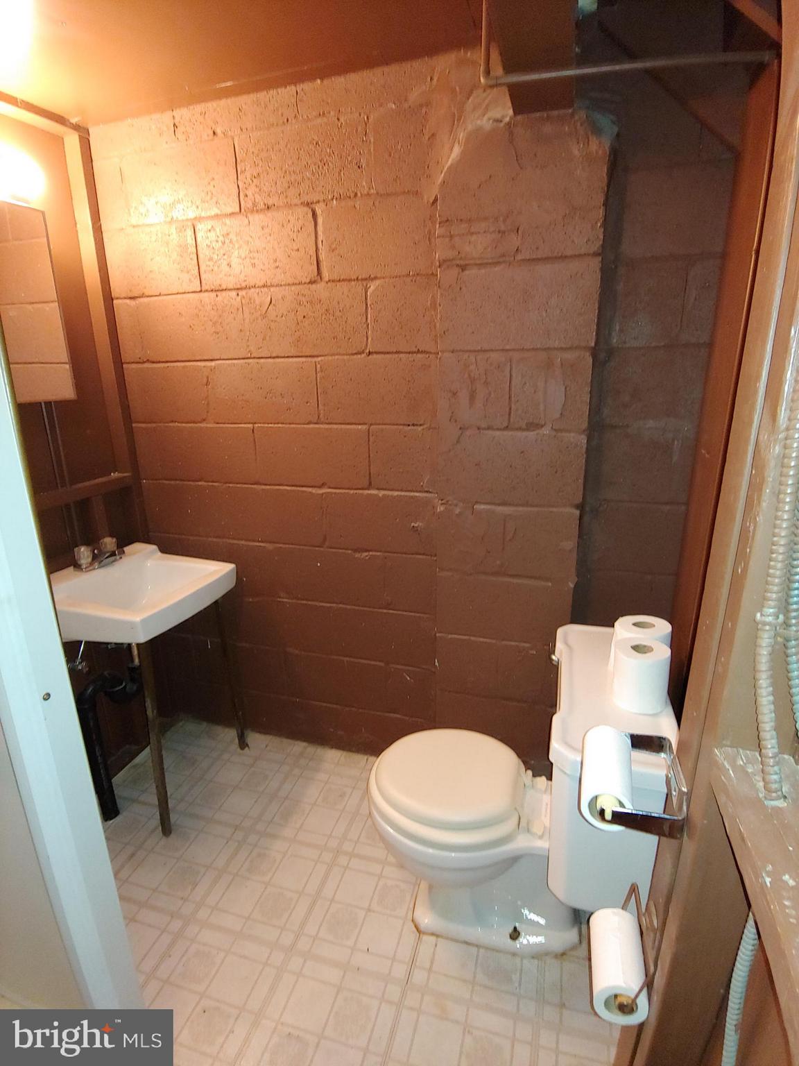 LOCH RAVEN MANOR - Residential