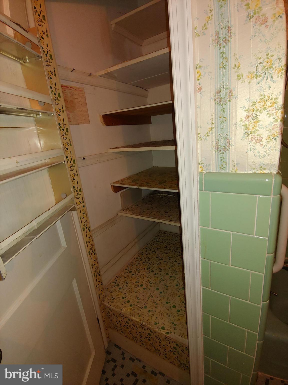 LOCH RAVEN MANOR - Residential