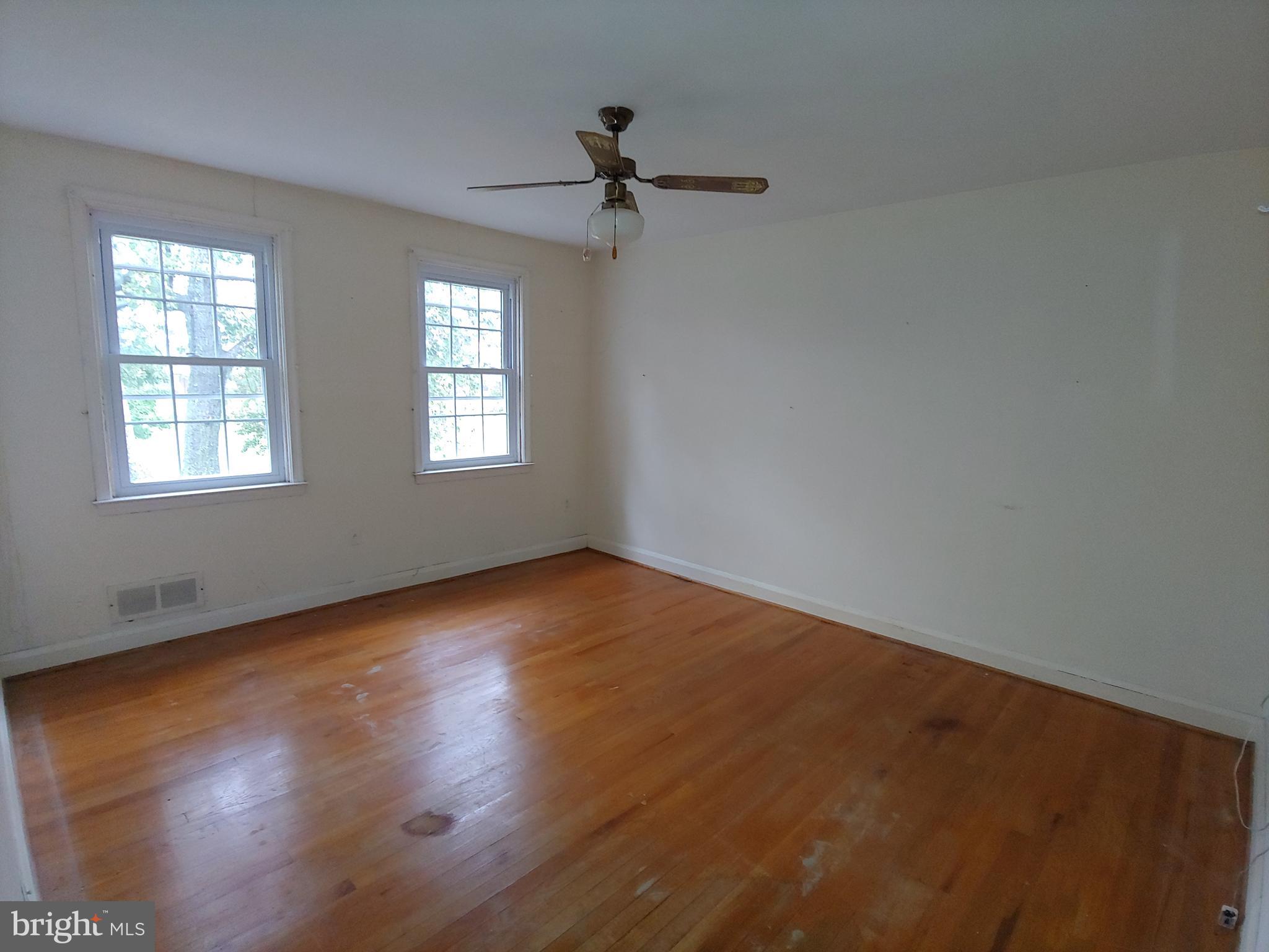 LOCH RAVEN MANOR - Residential