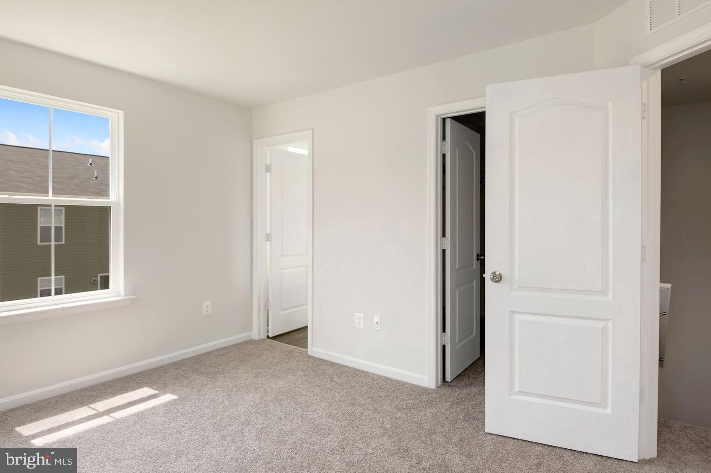 MEADE'S CROSSING - Residential