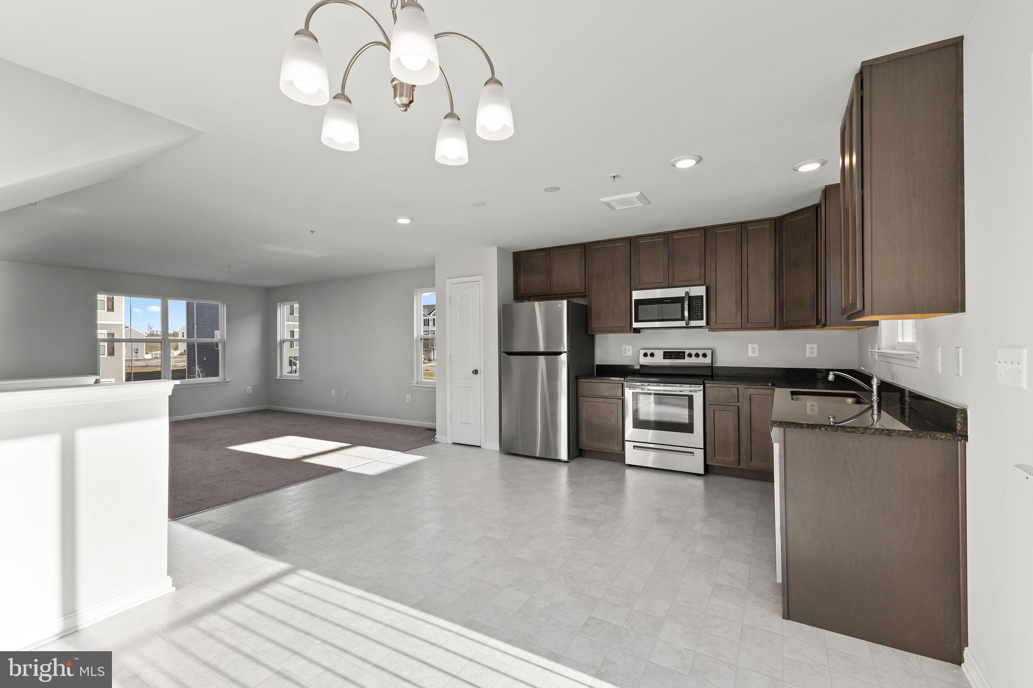 MEADE'S CROSSING - Residential