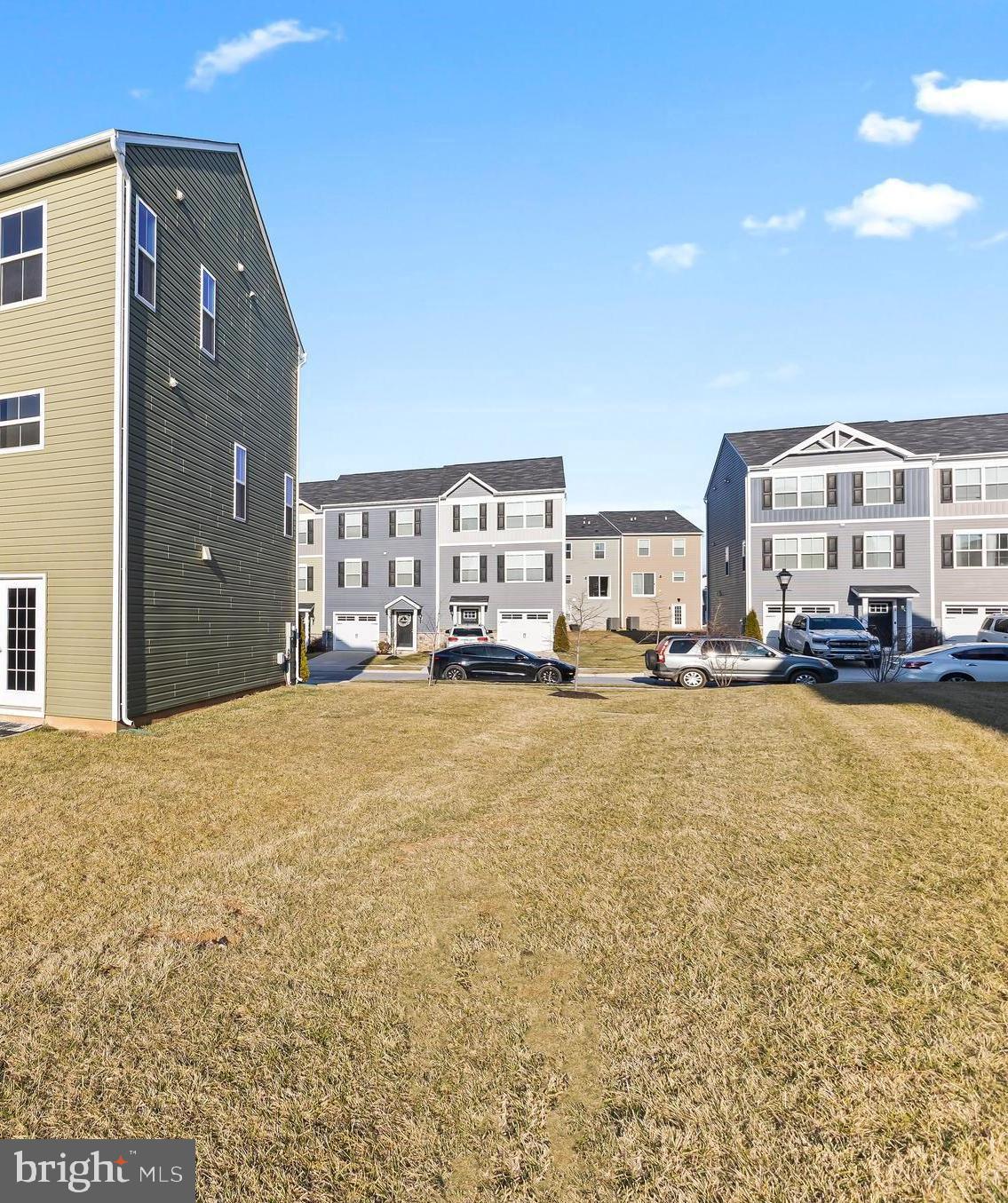 MEADE'S CROSSING - Residential