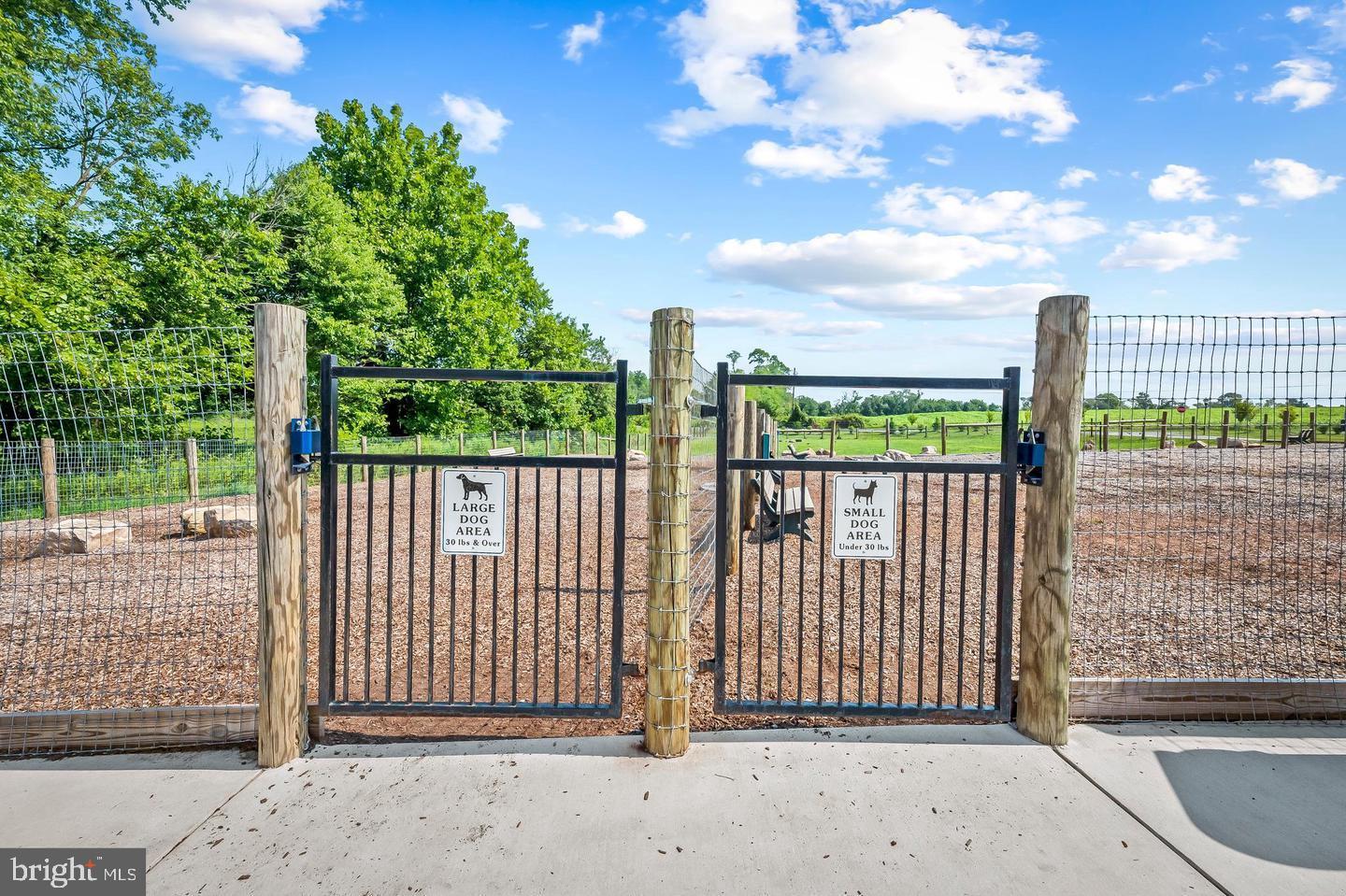 MEADE'S CROSSING - Residential