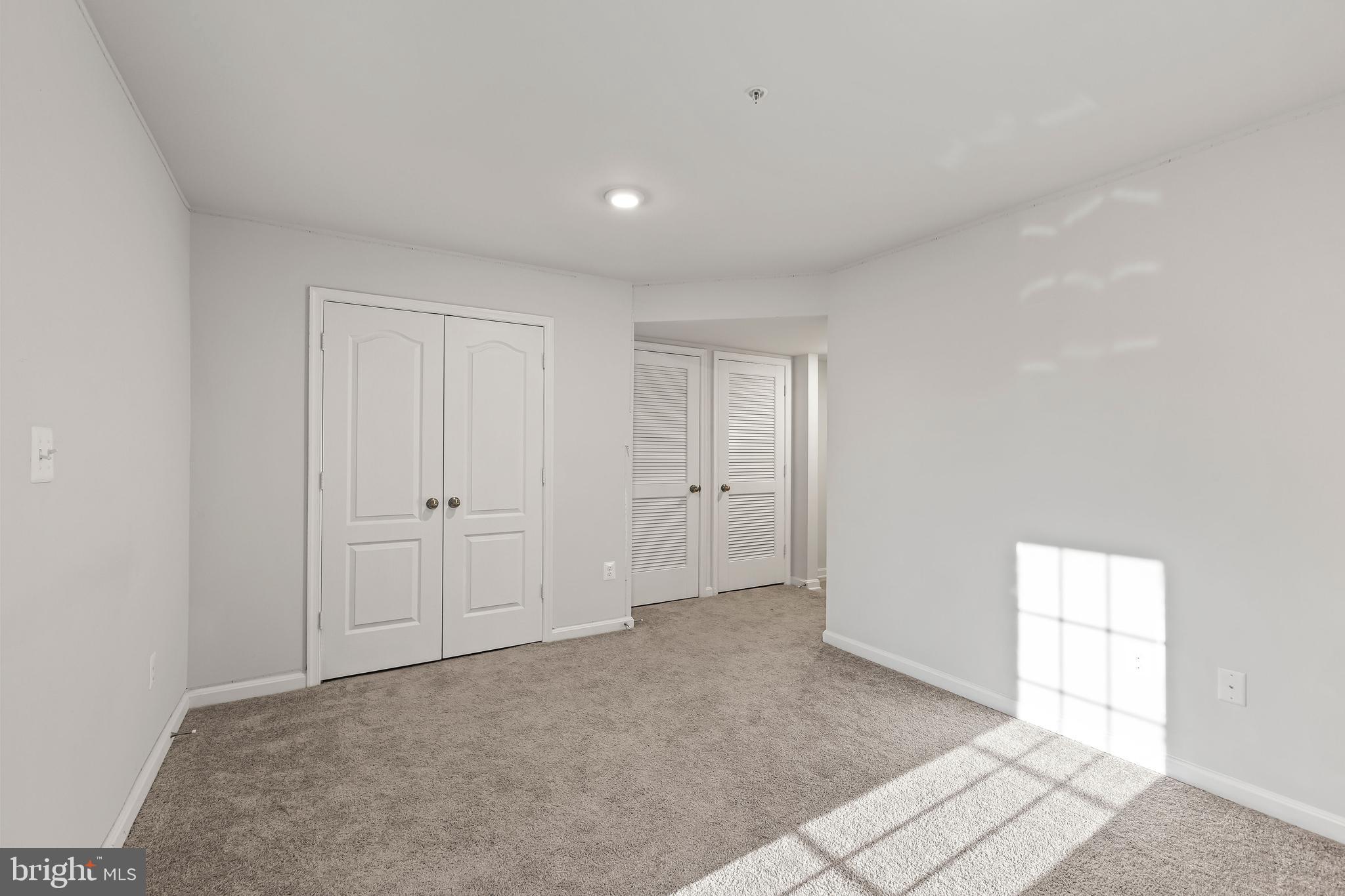 MEADE'S CROSSING - Residential