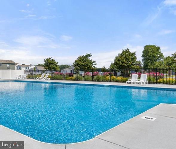 MEADE'S CROSSING - Residential