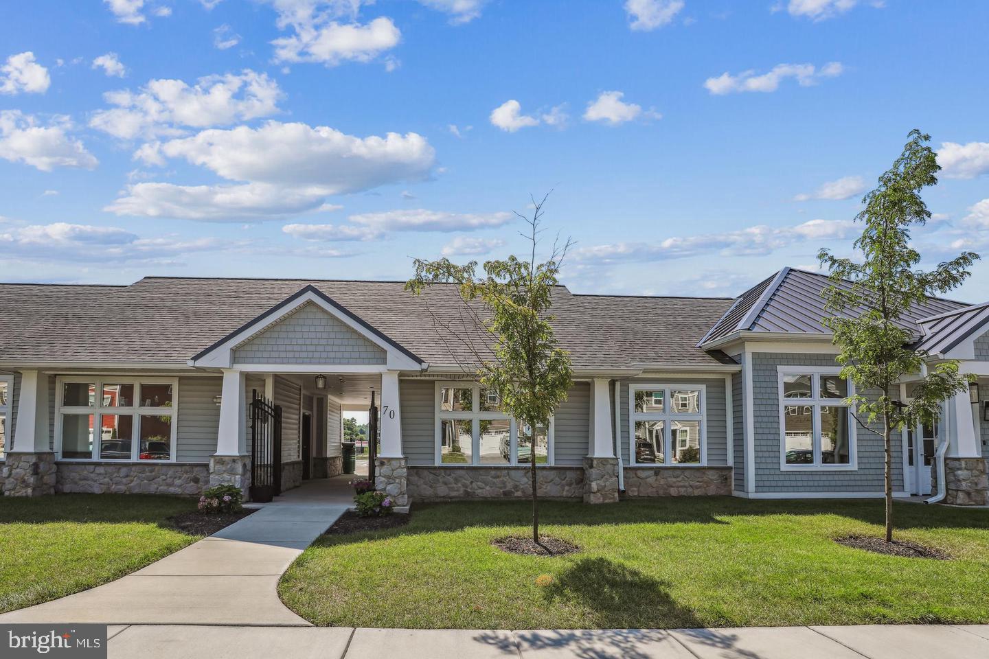 MEADE'S CROSSING - Residential