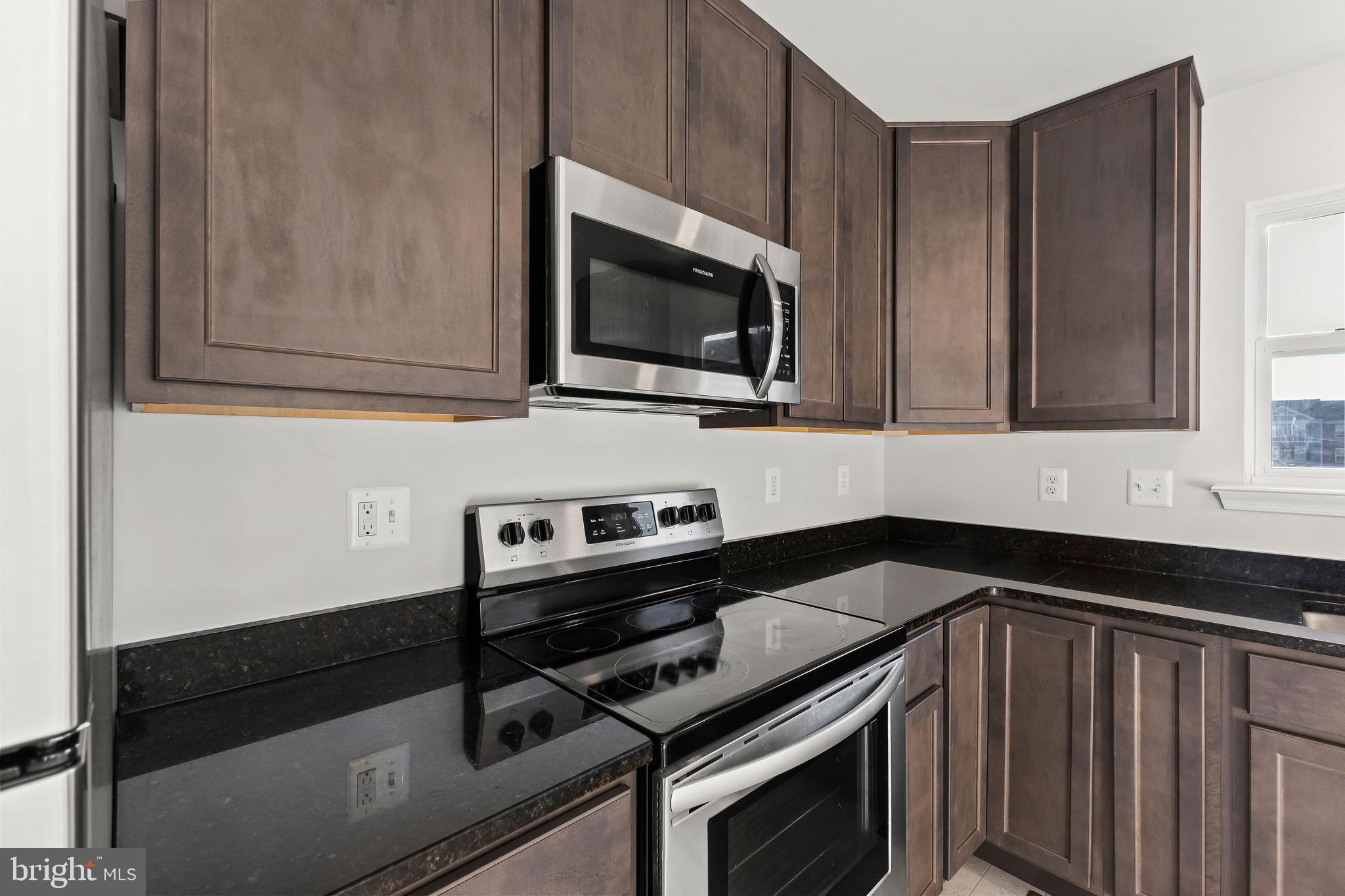 MEADE'S CROSSING - Residential