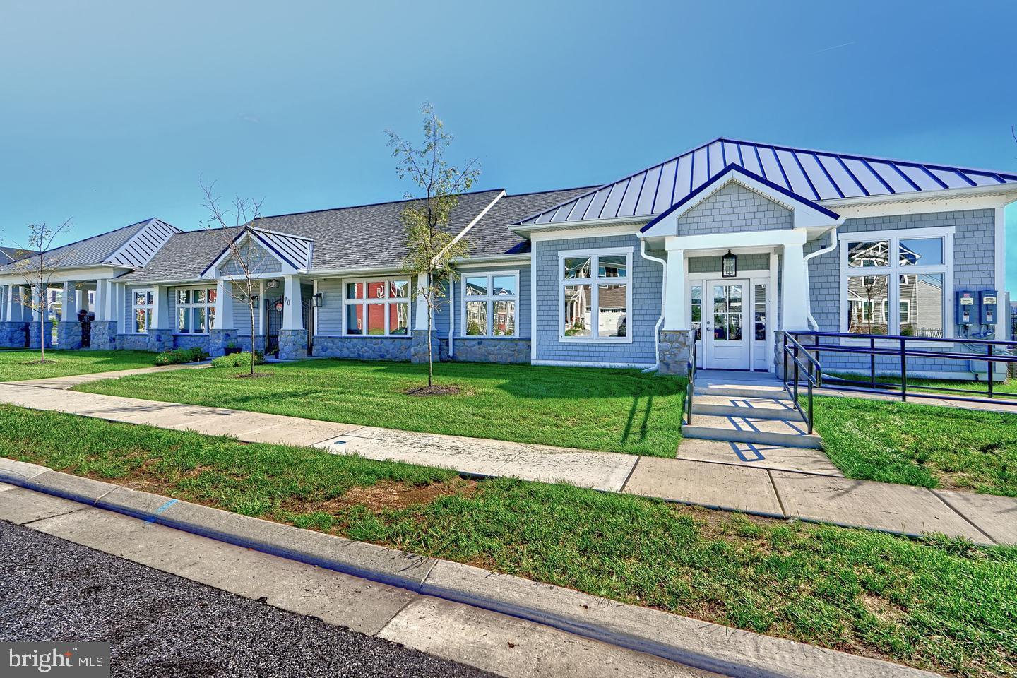 MEADE'S CROSSING - Residential