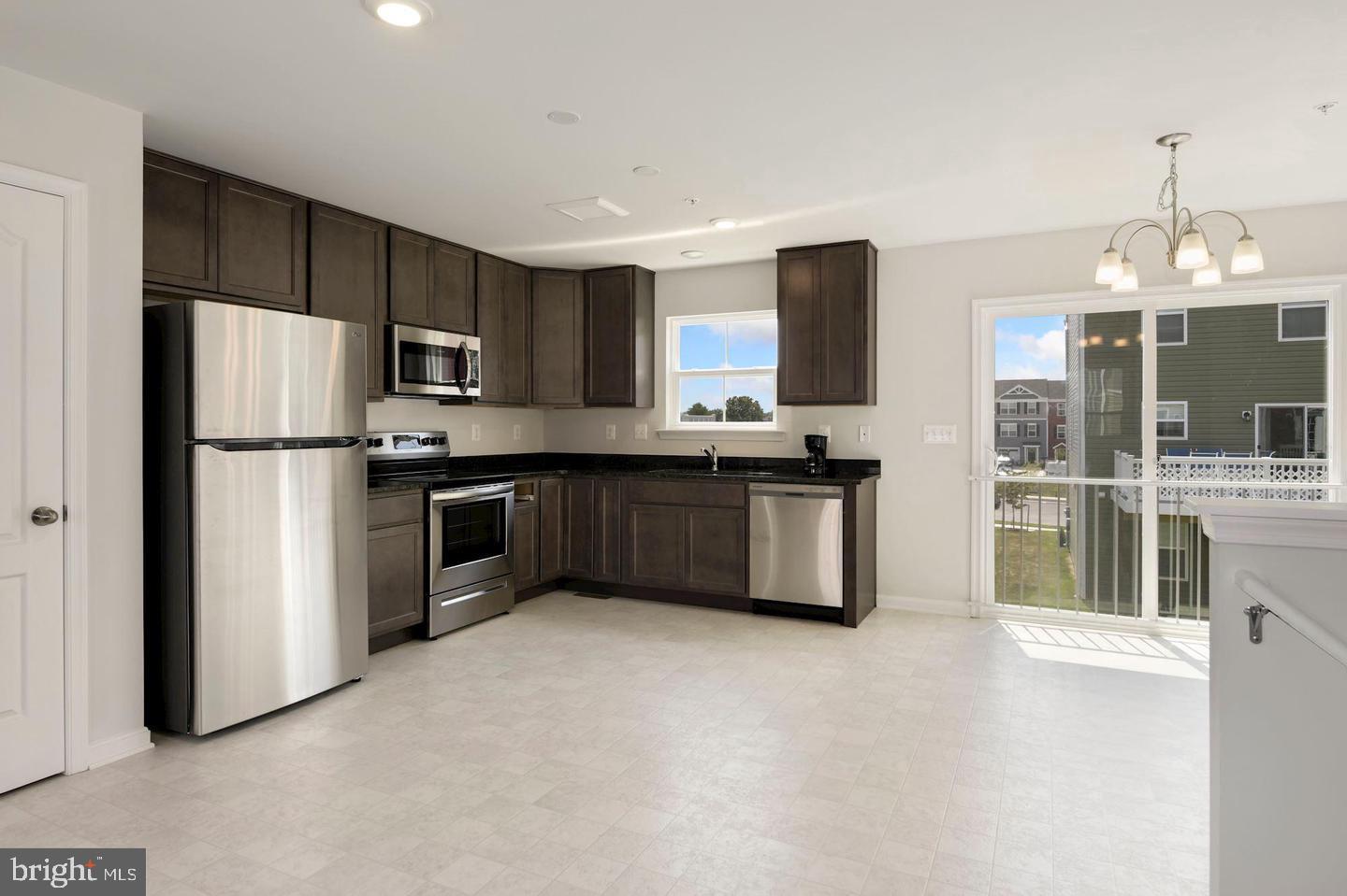 MEADE'S CROSSING - Residential