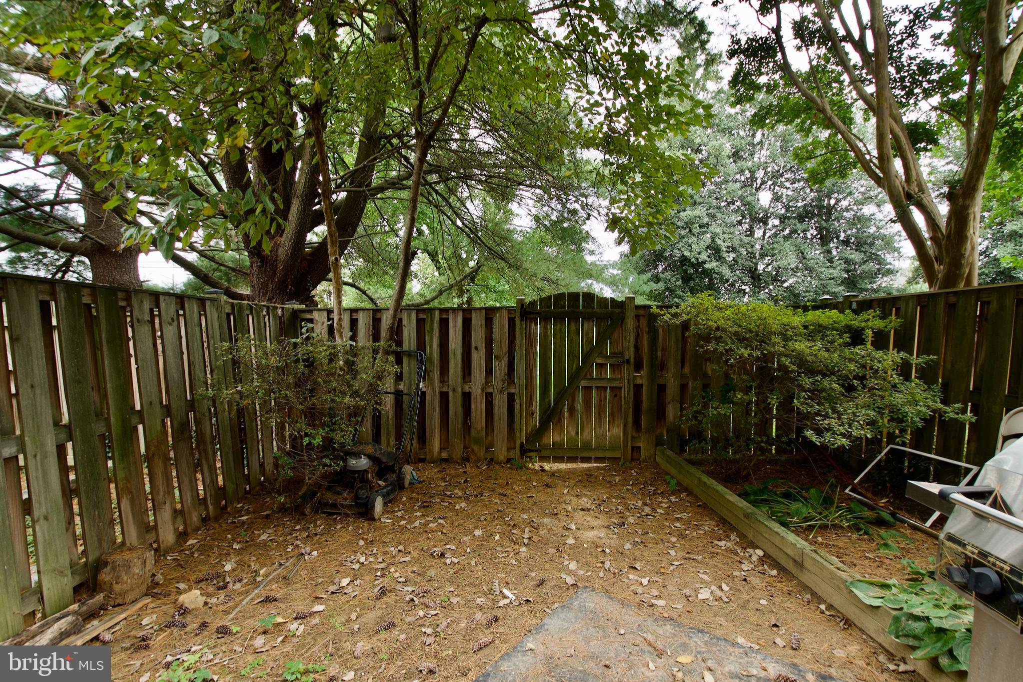 PINECREST - Residential Lease