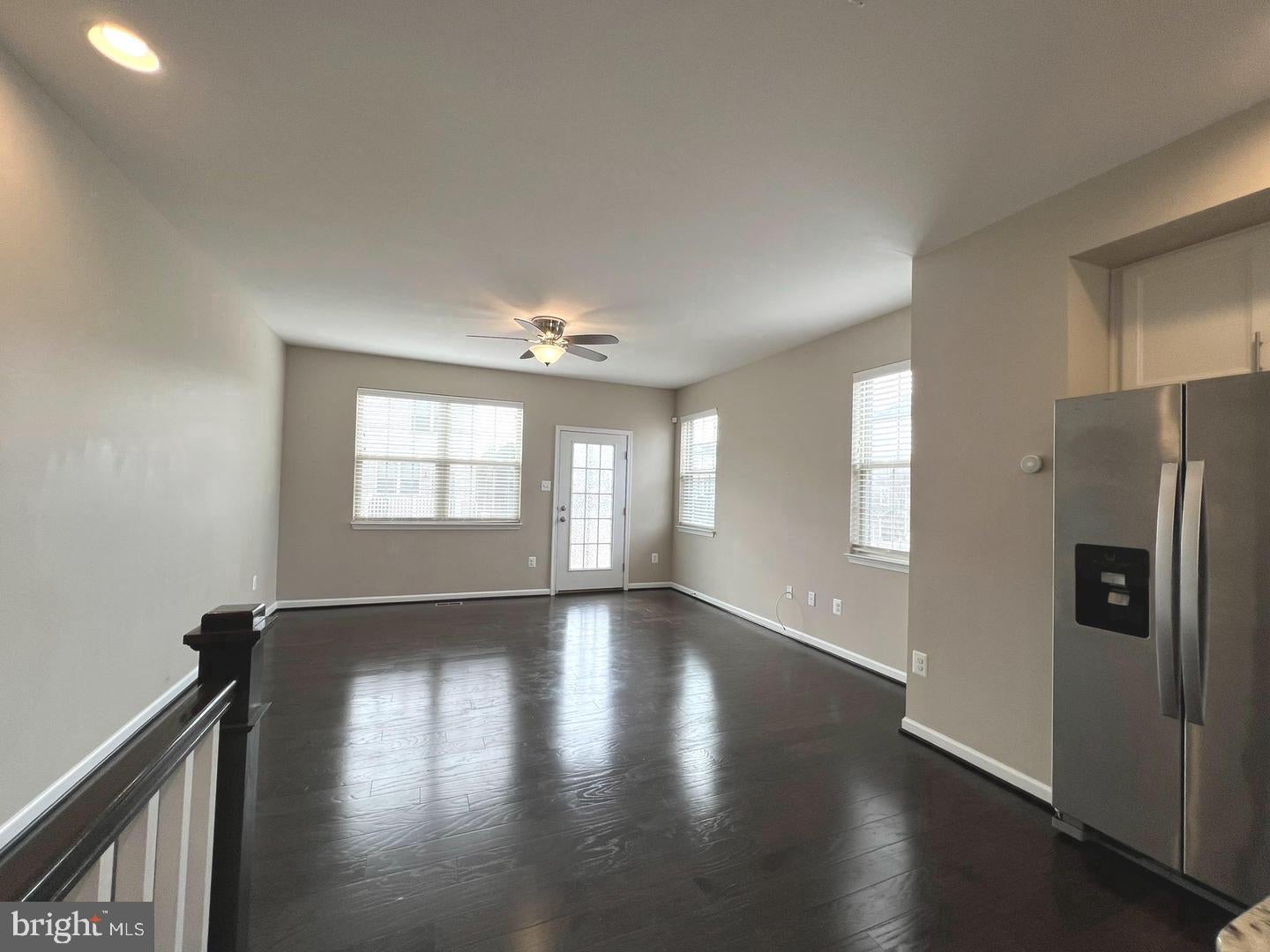 2830 MARVIN LANE