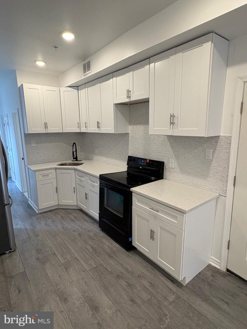 Townhouse For Rent - 1733 W Erie Avenue #2<br/> Philadelphia County, PHILADELPHIA, PA 19140