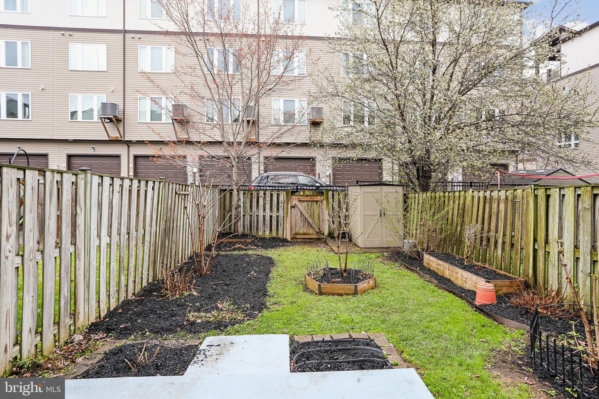 MAIN FARM - Residential