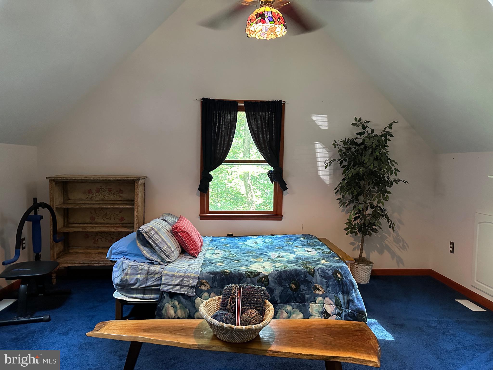 COOLFONT MOUNTAINSIDE - Residential