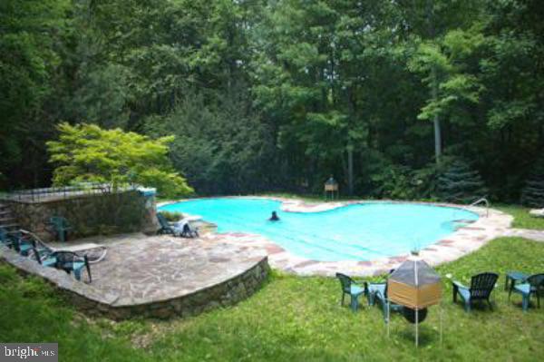 COOLFONT MOUNTAINSIDE - Residential