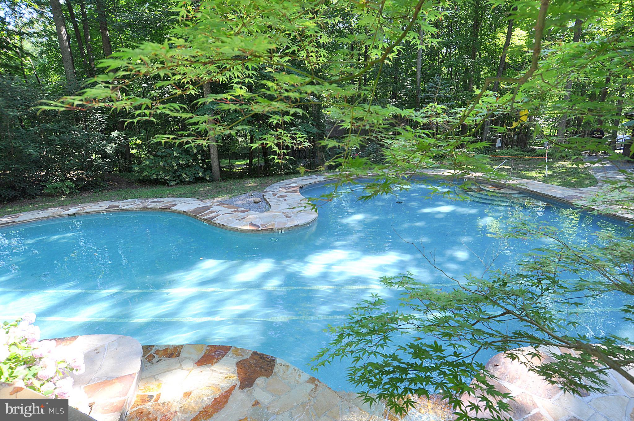 COOLFONT MOUNTAINSIDE - Residential