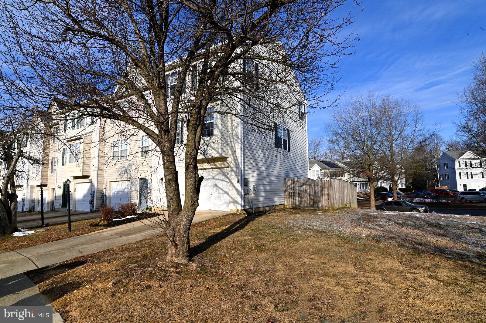 SOUTH HAMPTON - Residential