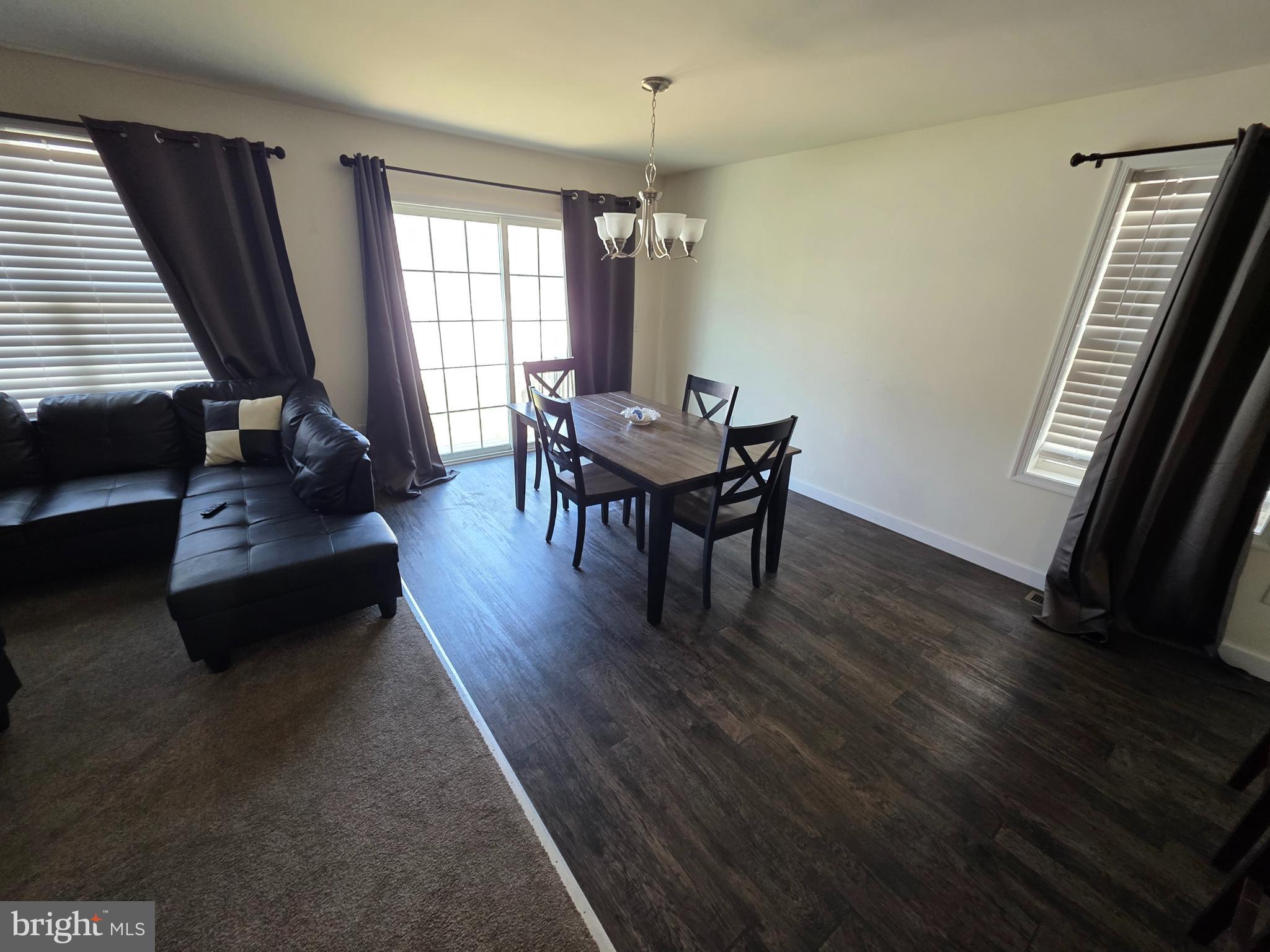 WYNSOME KNOLL - Residential Lease