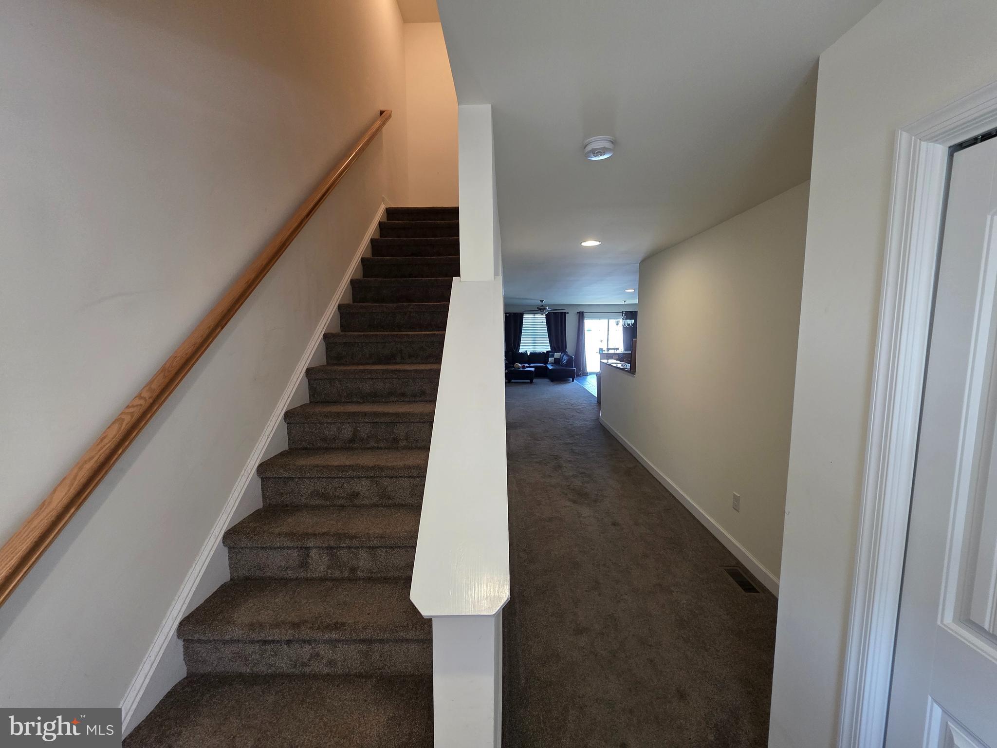 WYNSOME KNOLL - Residential Lease