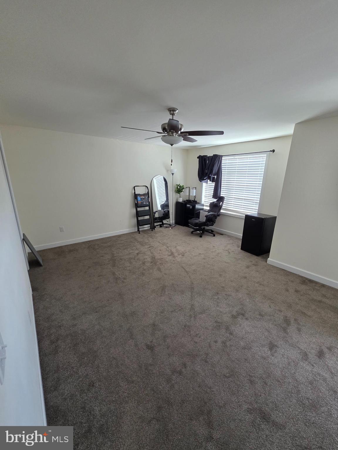 WYNSOME KNOLL - Residential Lease