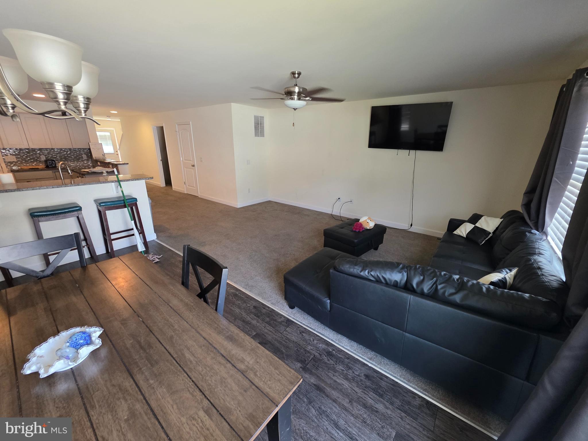 WYNSOME KNOLL - Residential Lease