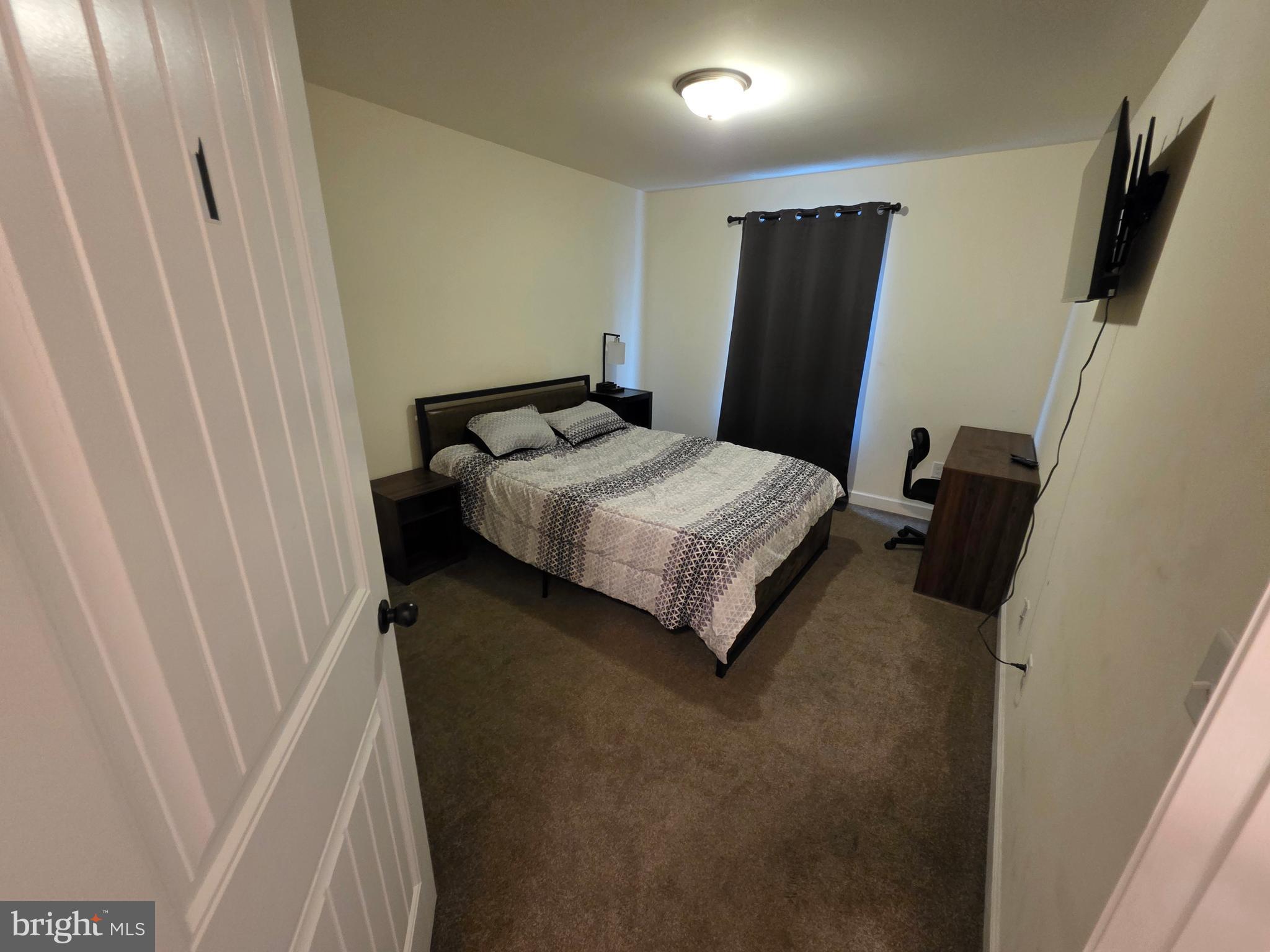 WYNSOME KNOLL - Residential Lease