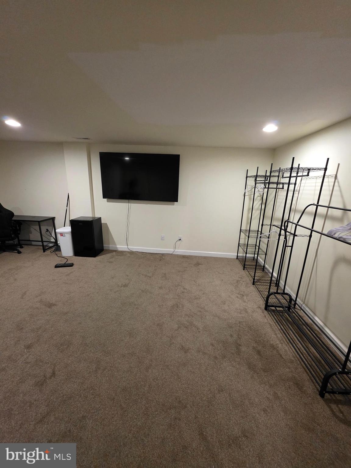 WYNSOME KNOLL - Residential Lease