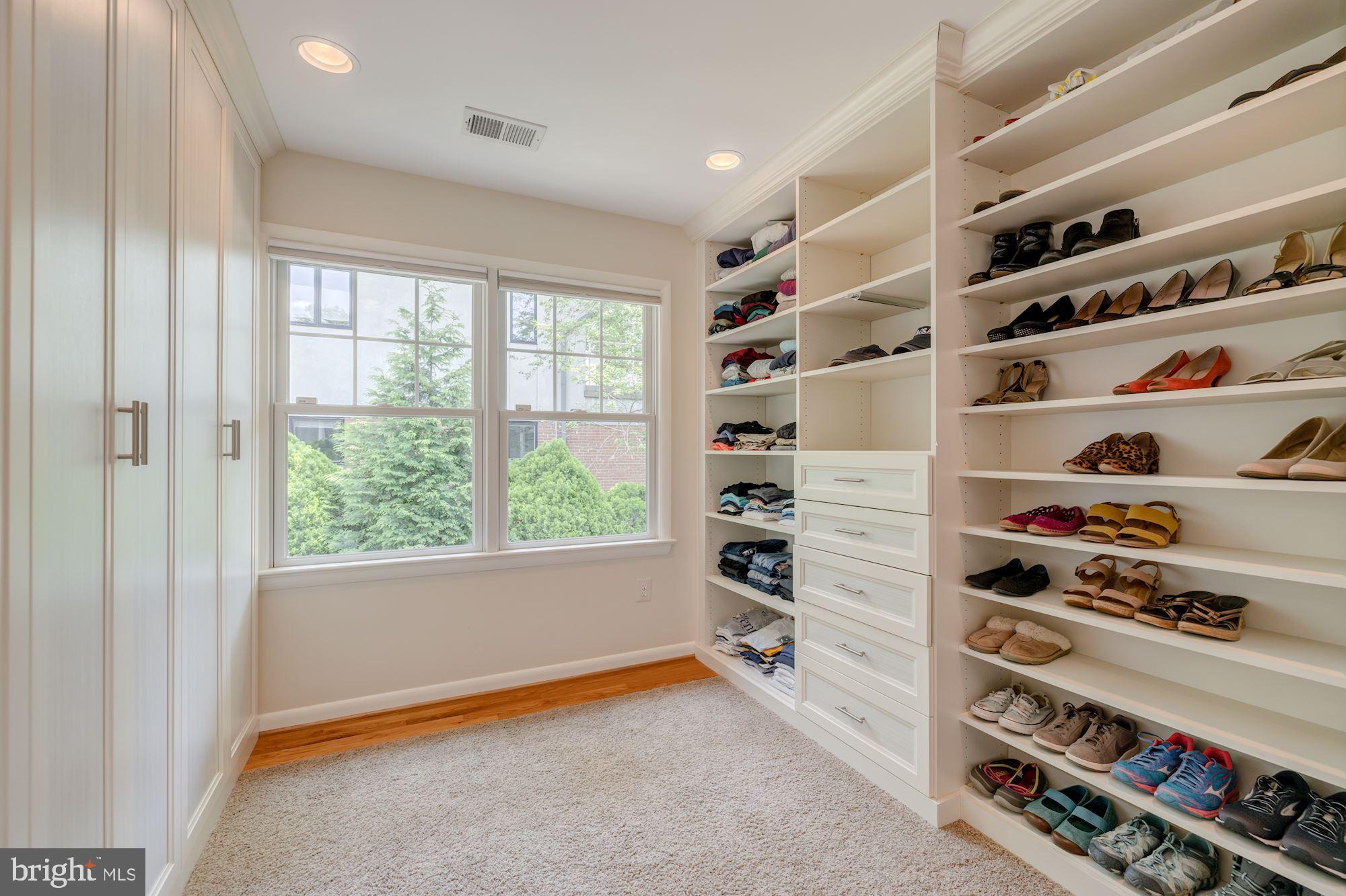 WOODMONT - Residential