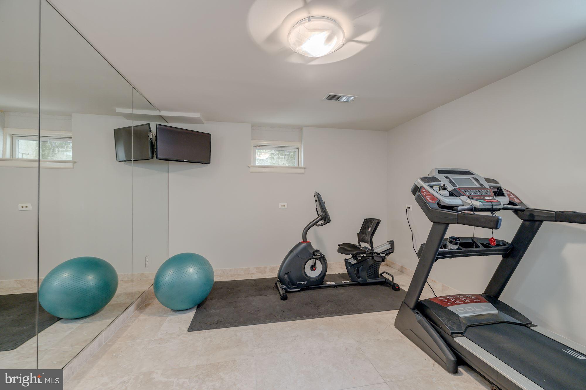 WOODMONT - Residential