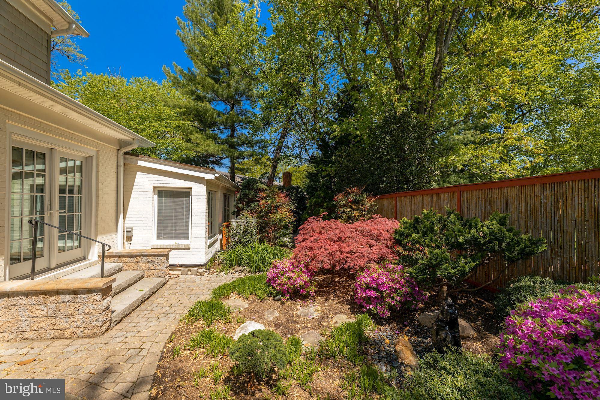 WOODMONT - Residential