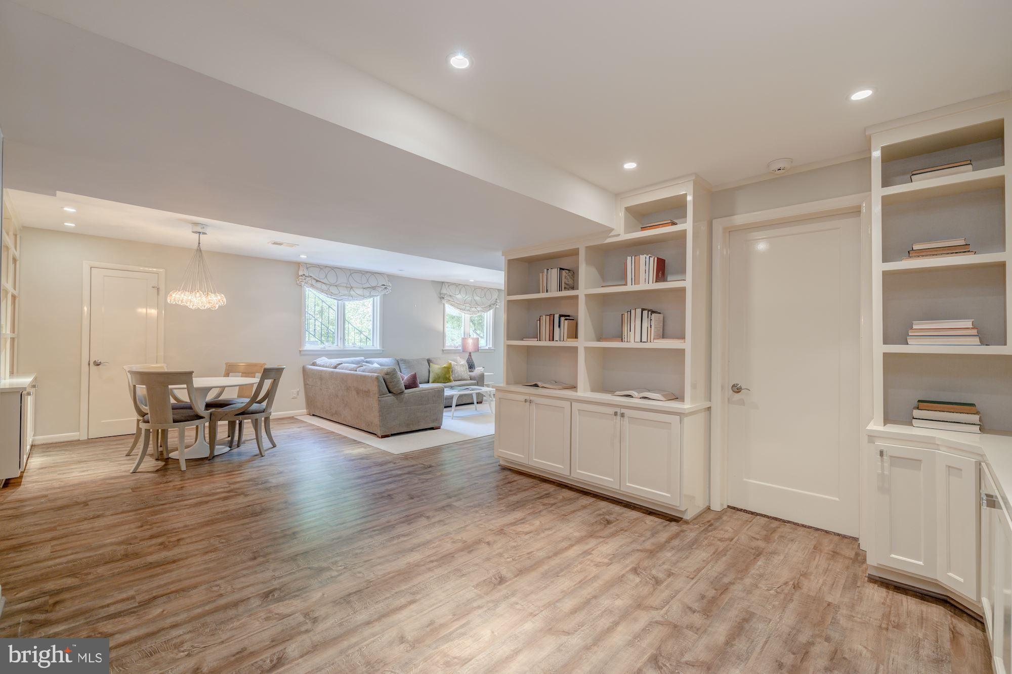 WOODMONT - Residential