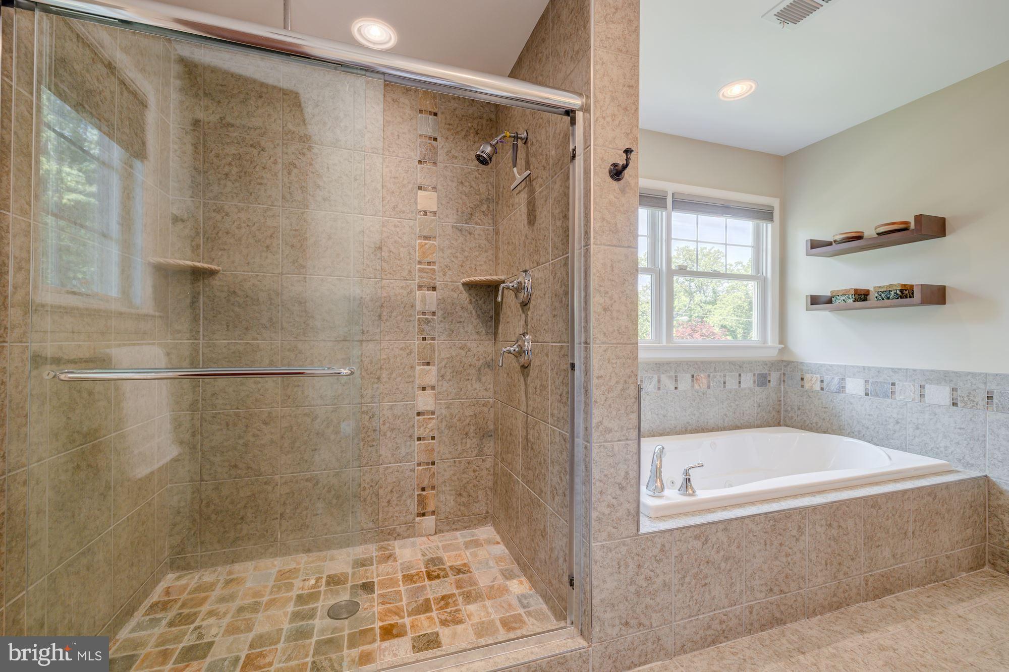 WOODMONT - Residential