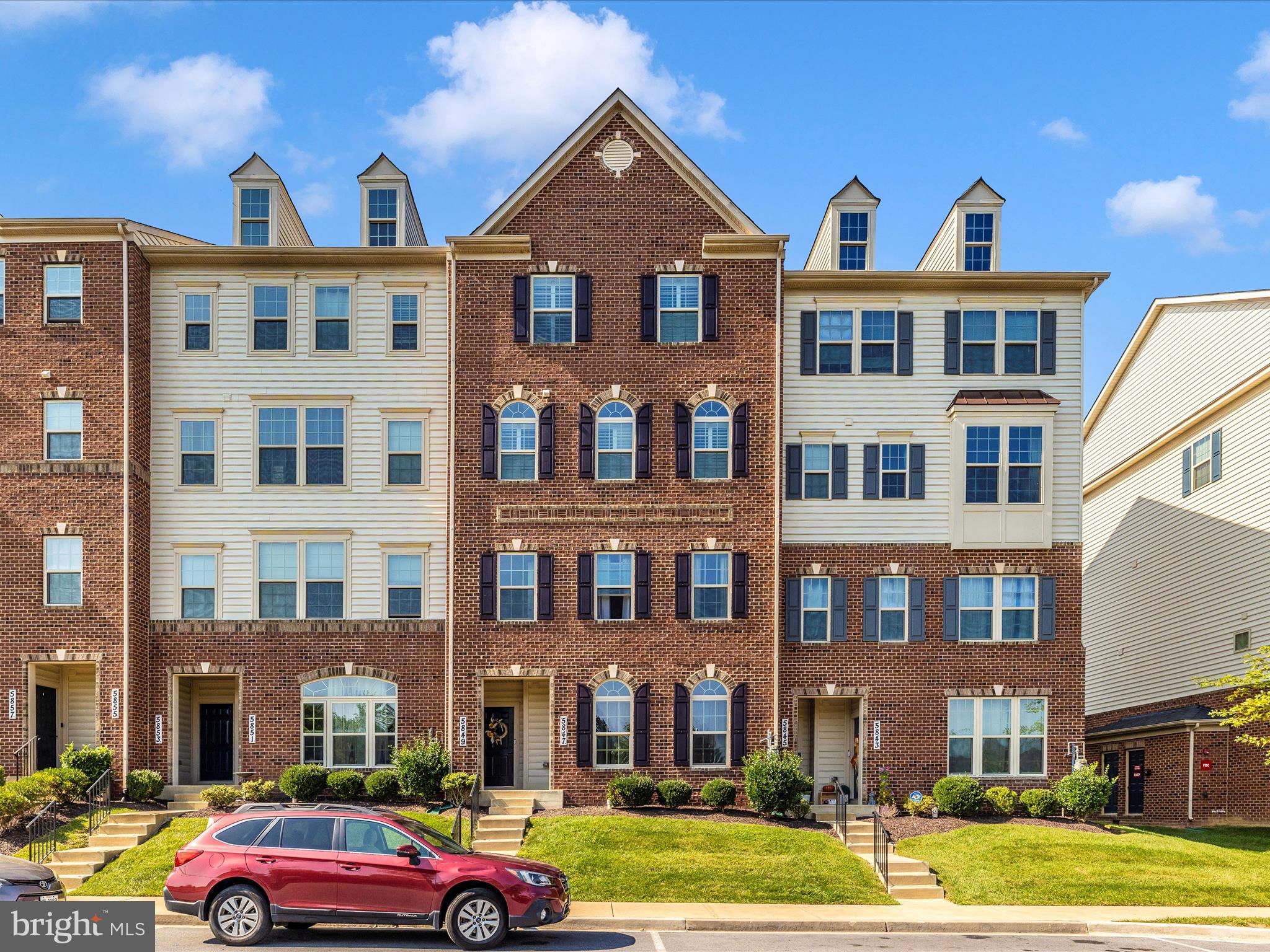 OAKDALE VILLAGE - Residential