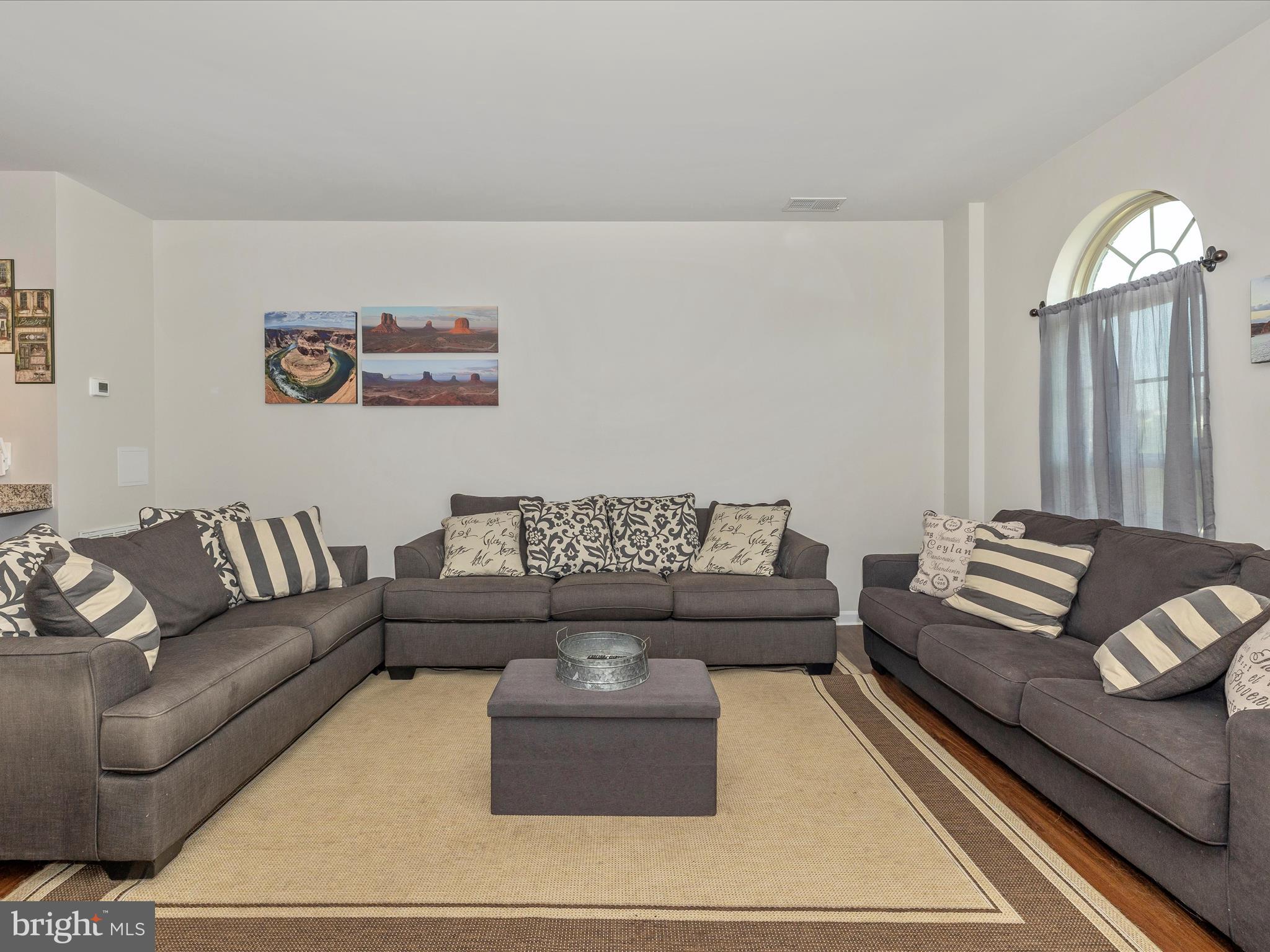 OAKDALE VILLAGE - Residential