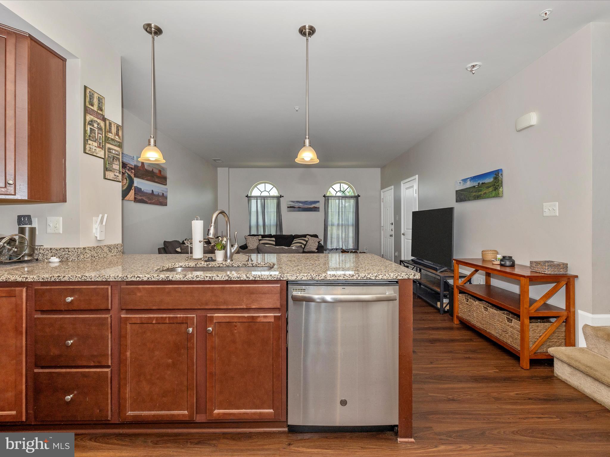 OAKDALE VILLAGE - Residential