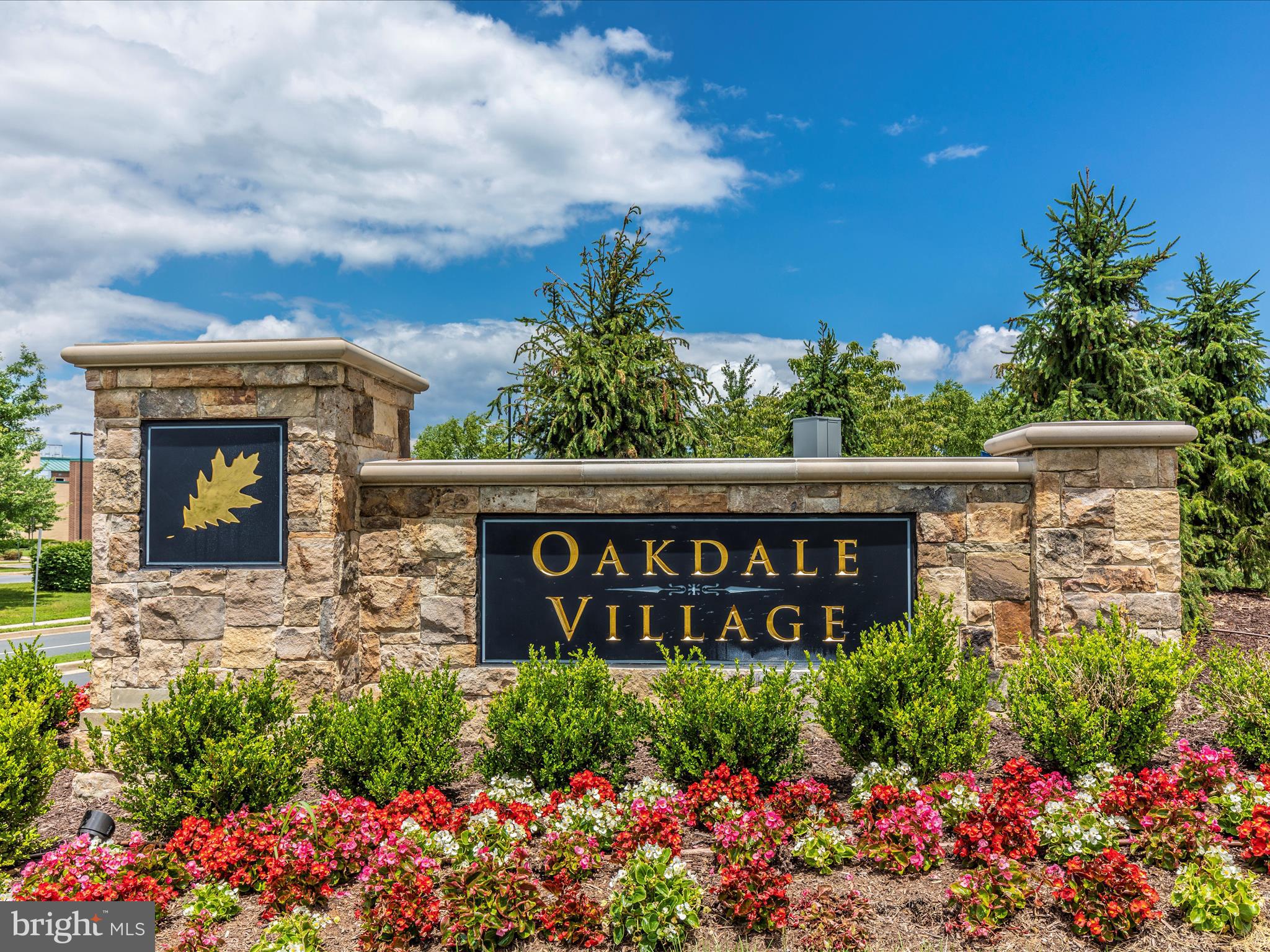 OAKDALE VILLAGE - Residential