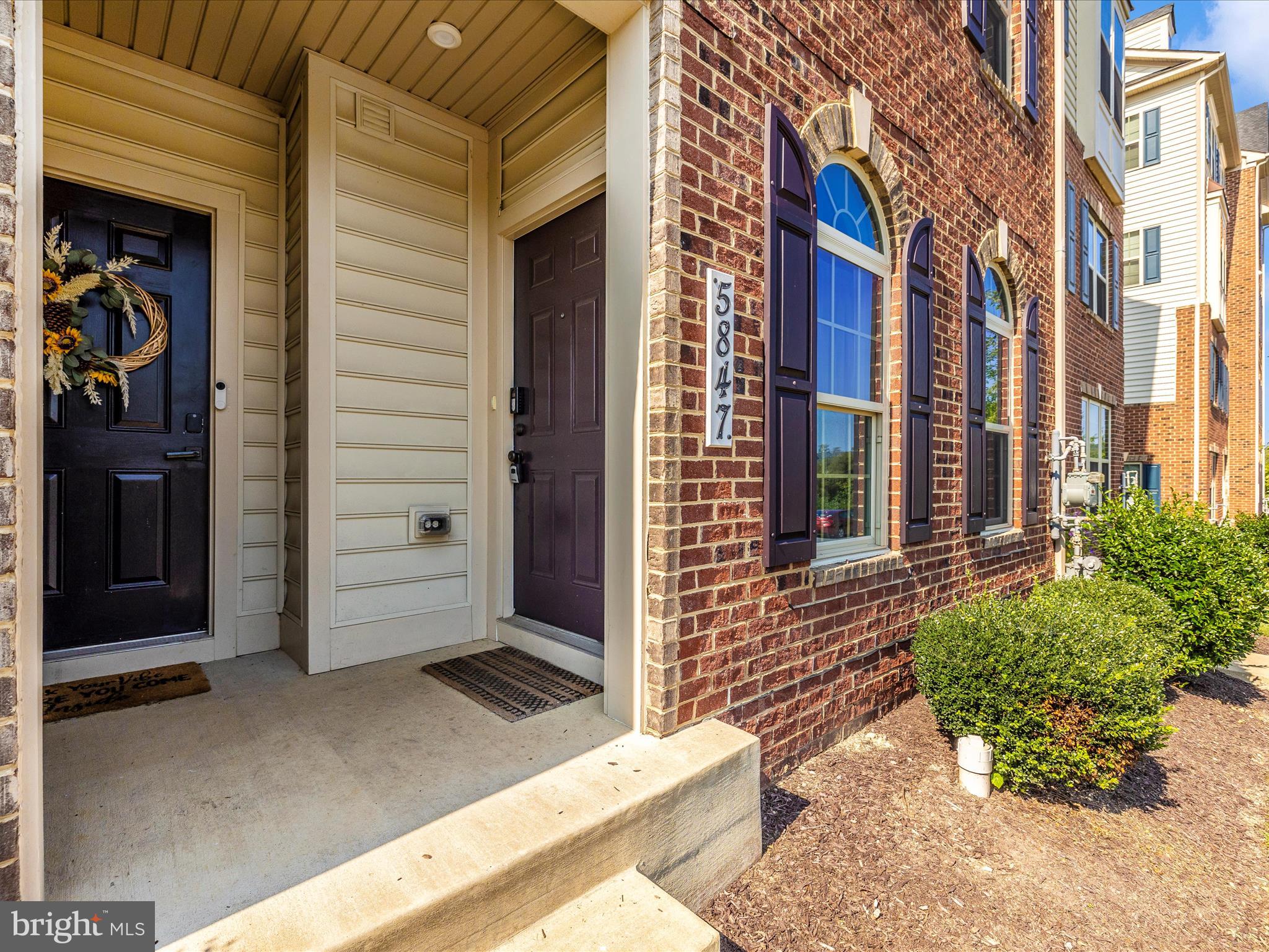 OAKDALE VILLAGE - Residential