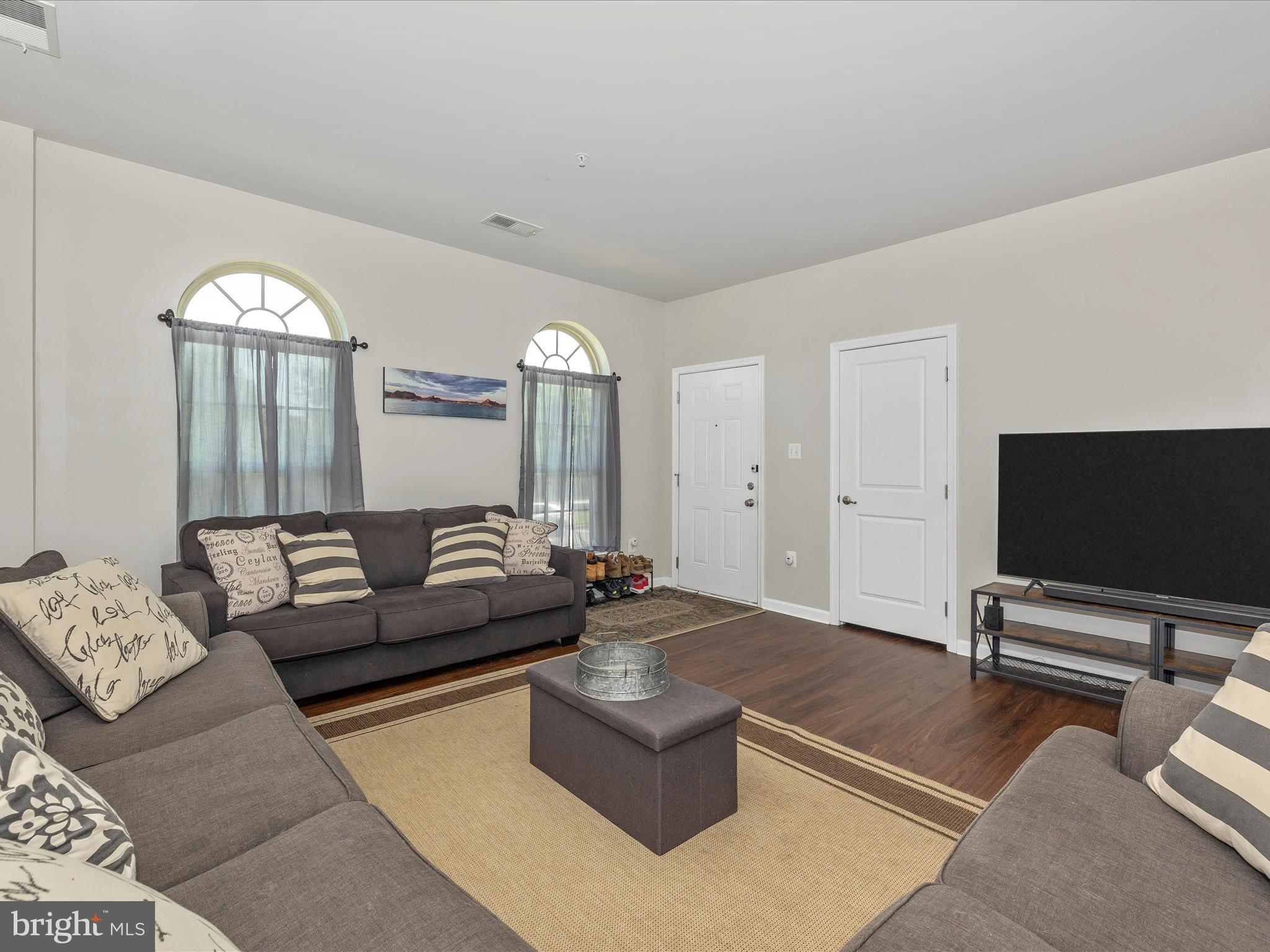 OAKDALE VILLAGE - Residential